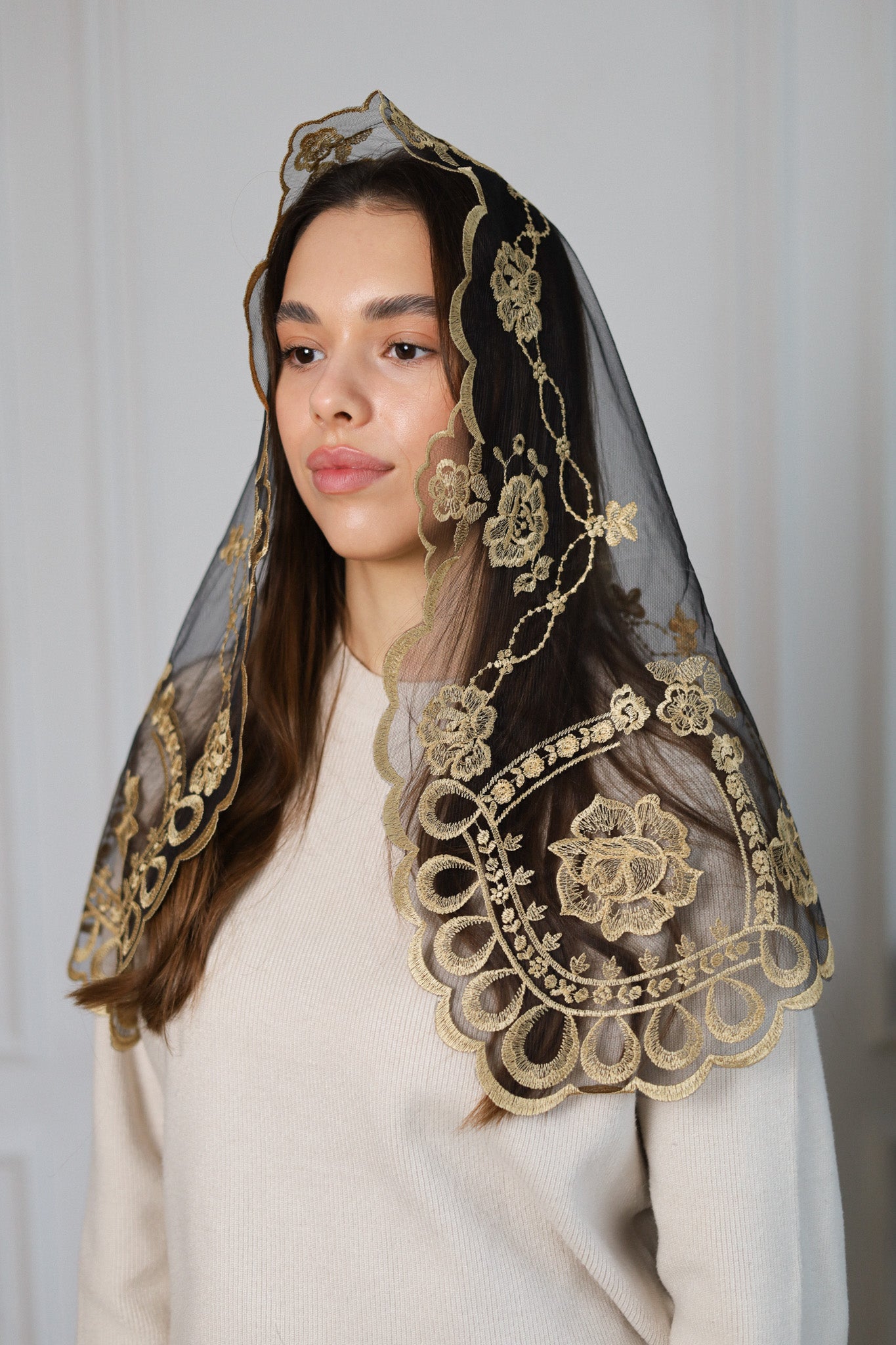 SHORT GOLD VEIL - MariaVeils