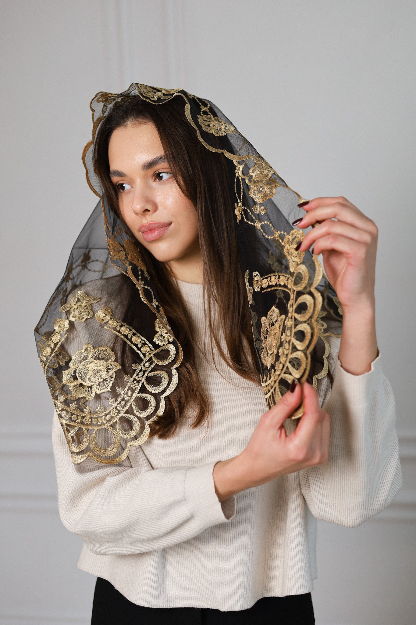 SHORT GOLD VEIL - MariaVeils