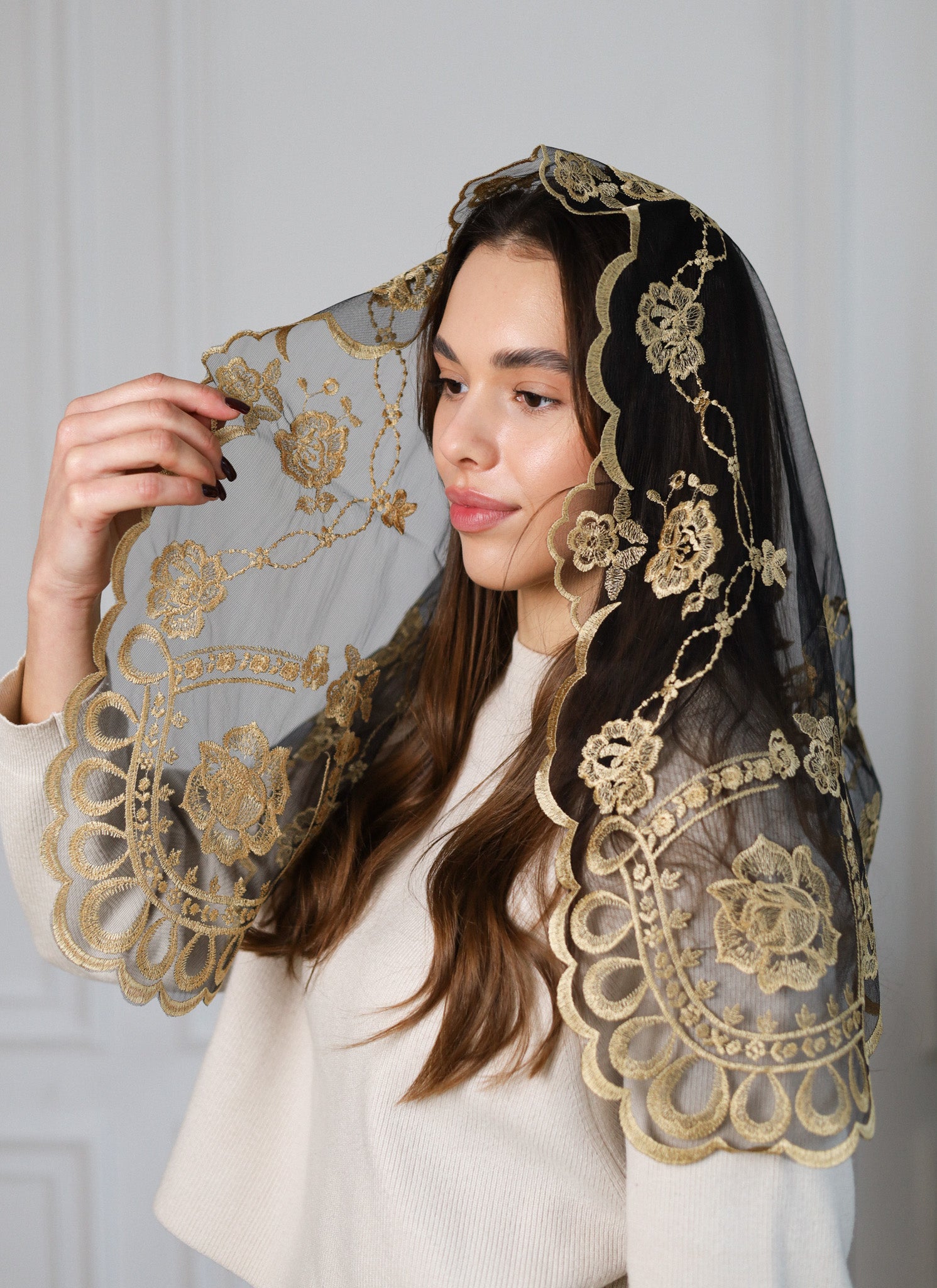 SHORT GOLD VEIL - MariaVeils