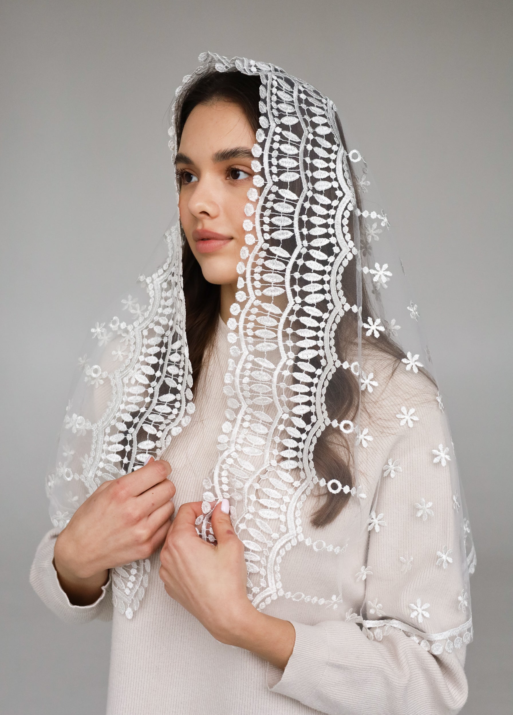 LONG IVORY MANTILLA - MariaVeils