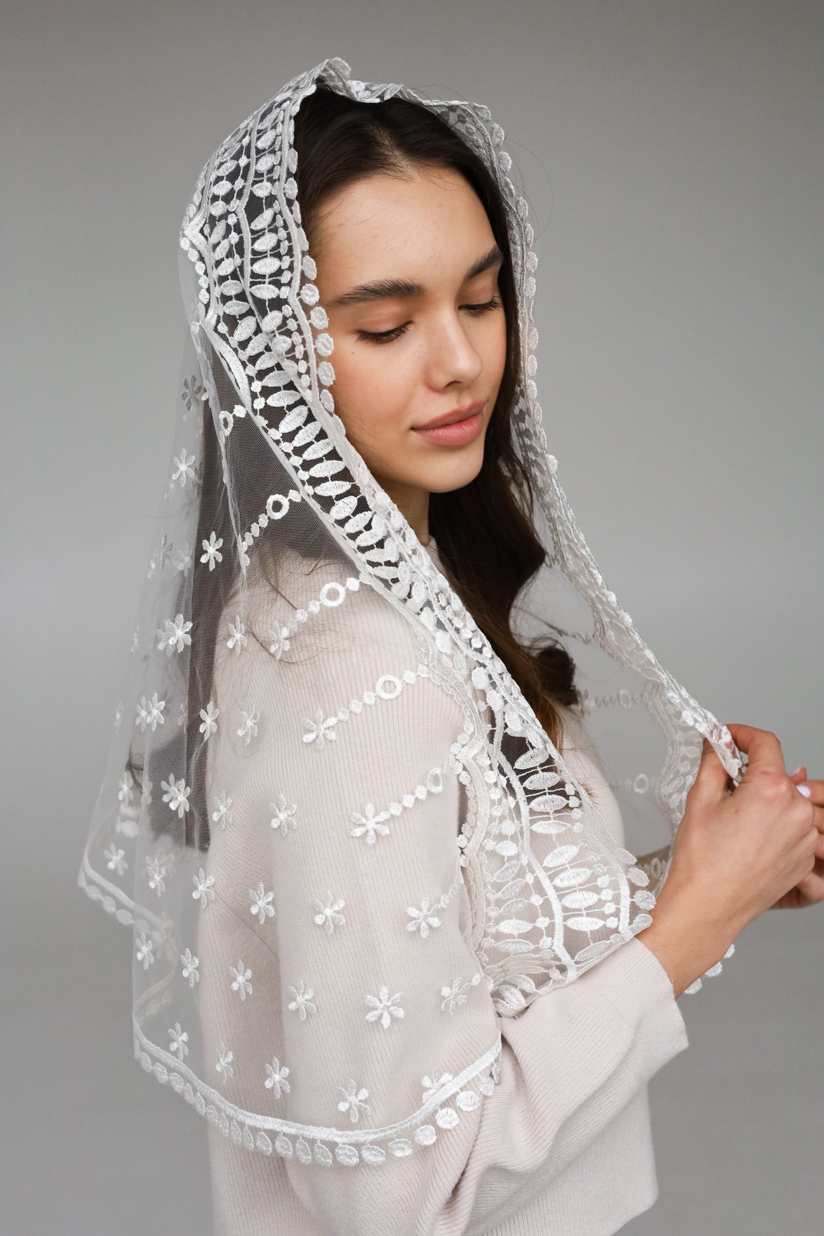 LONG IVORY MANTILLA - MariaVeils