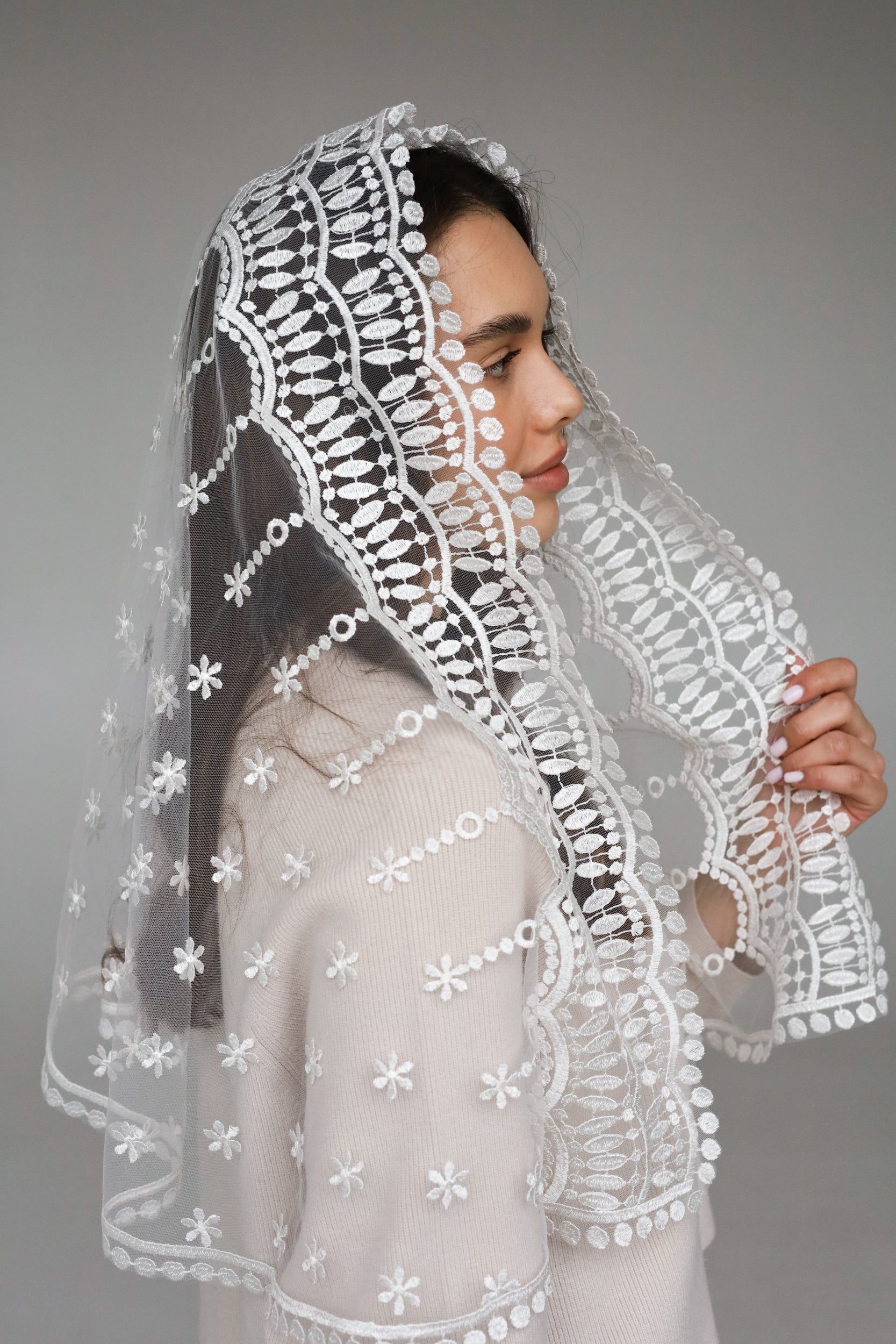 LONG IVORY MANTILLA - MariaVeils