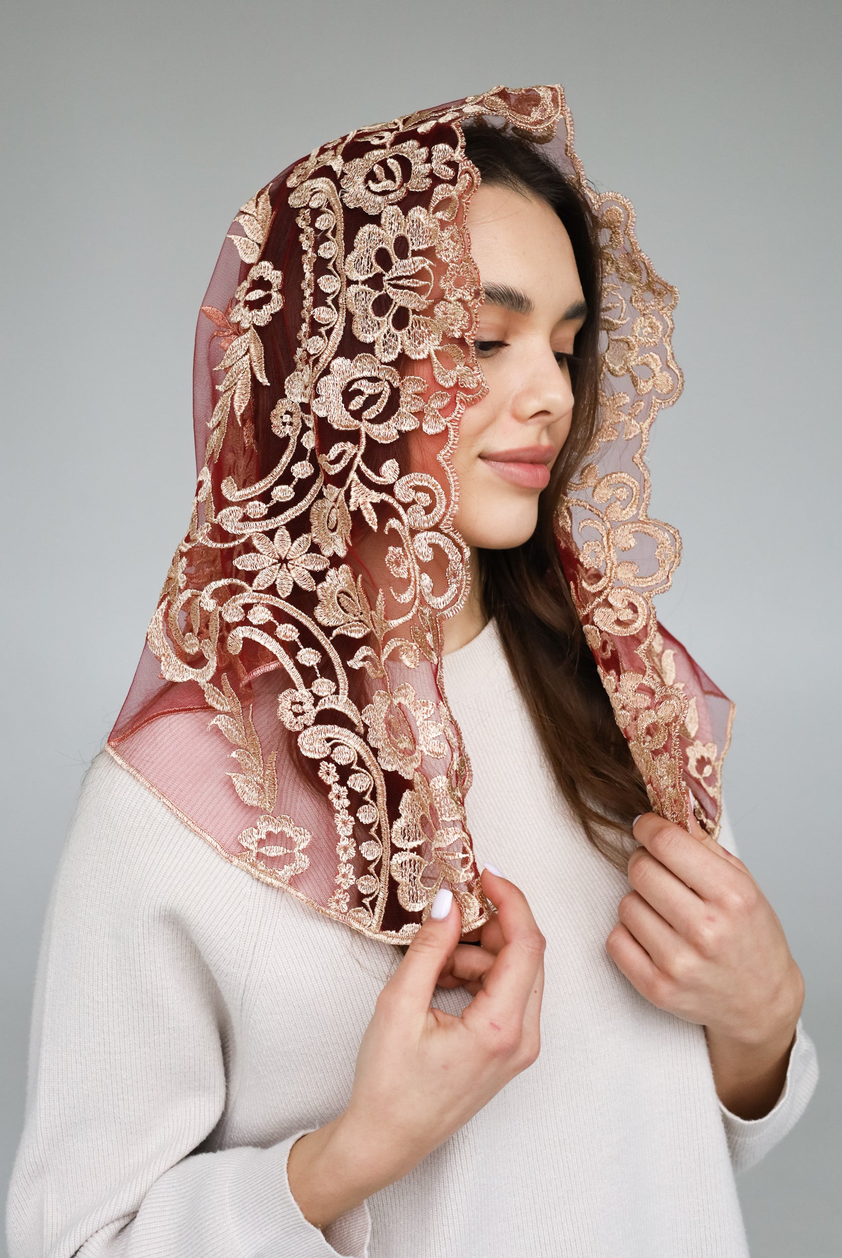 SHORT GOLD & RED VEIL - MariaVeils