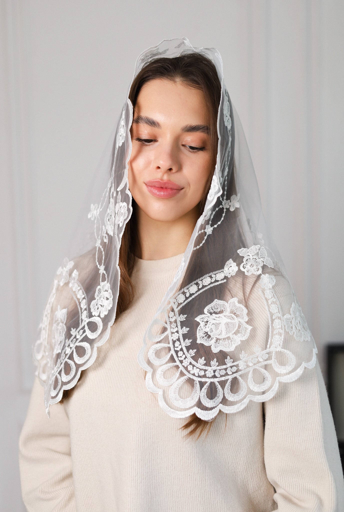 SHORT IVORY VEIL - MariaVeils