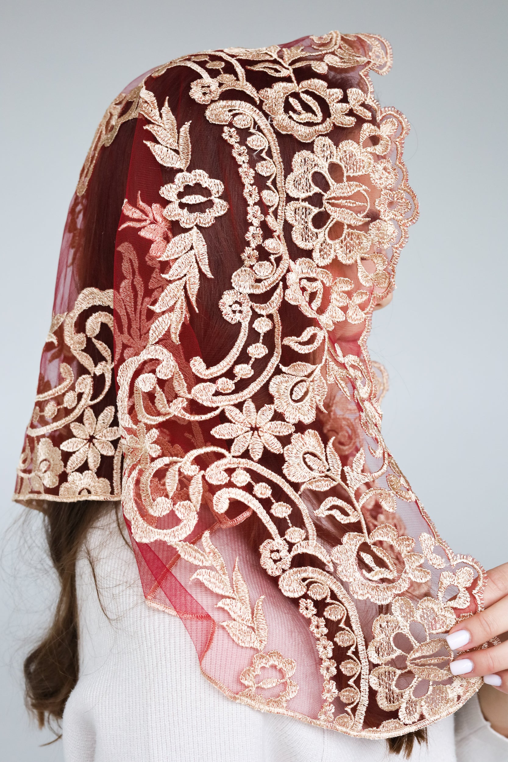 SHORT GOLD & RED VEIL - MariaVeils