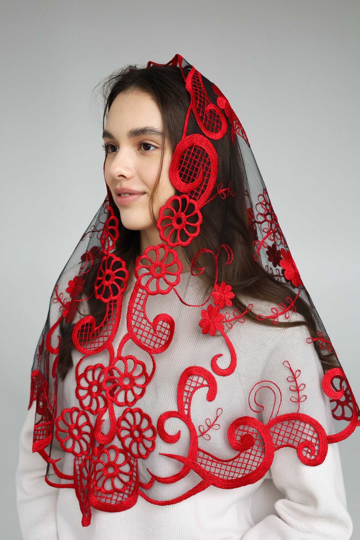 LONG FLORAL VEIL - MariaVeils