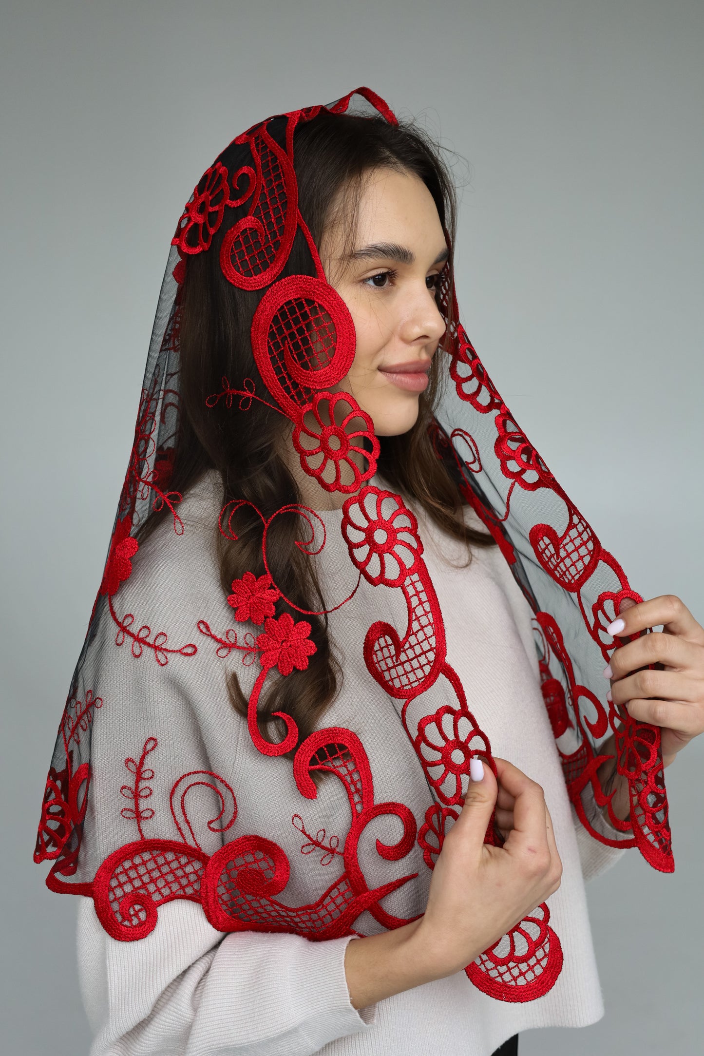 LONG FLORAL VEIL - MariaVeils