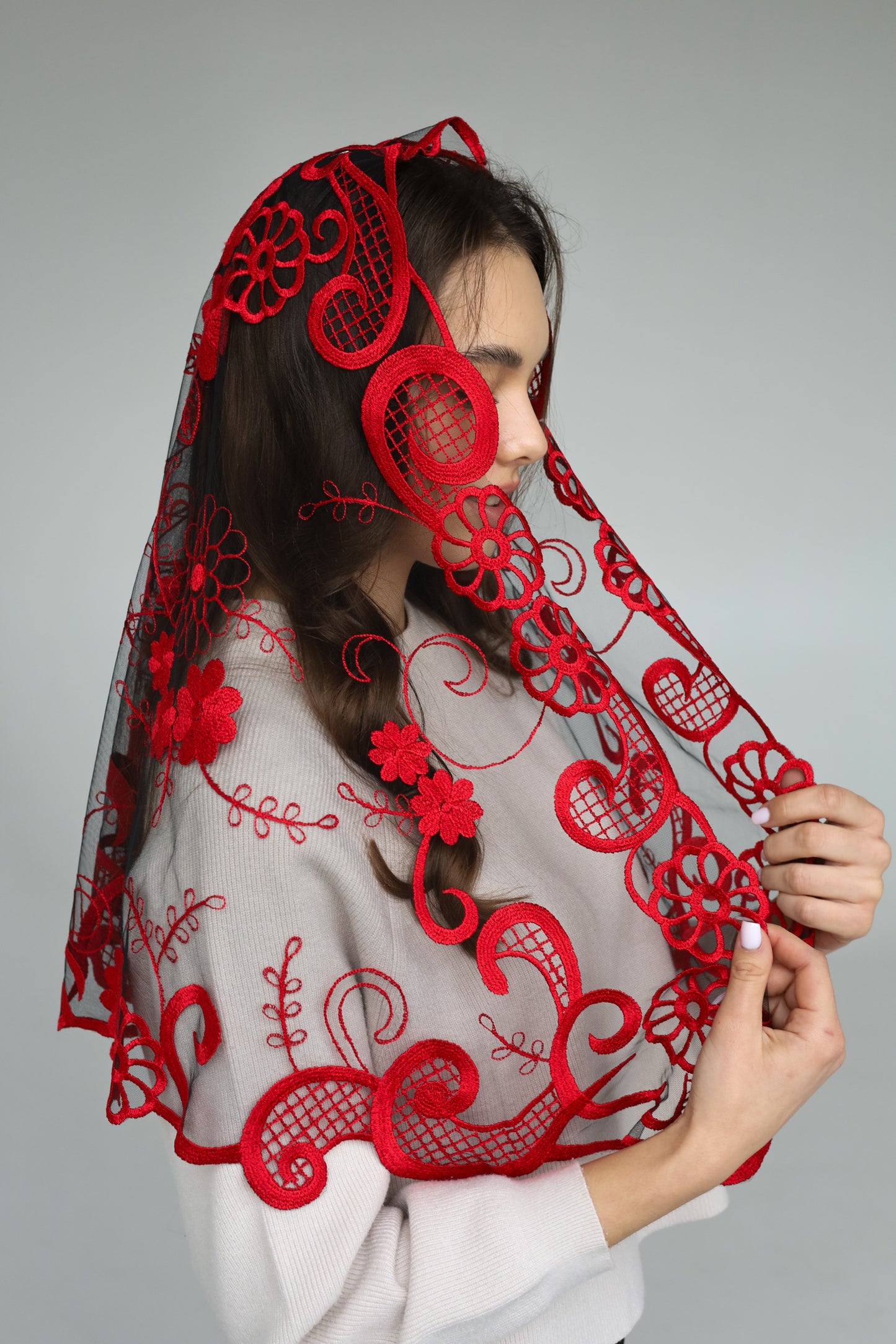 LONG FLORAL VEIL - MariaVeils