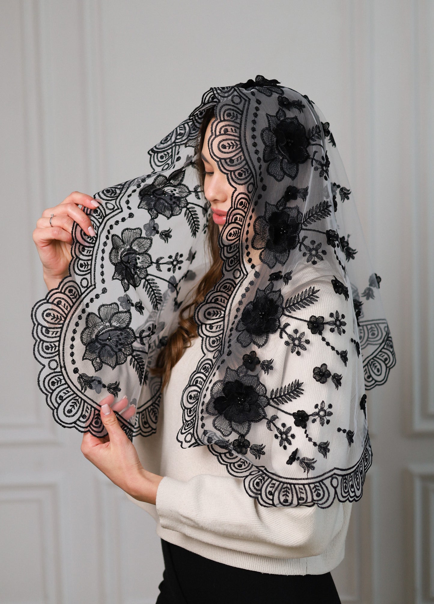 NEW BLACK 3D FLORAL VEIL - MariaVeils