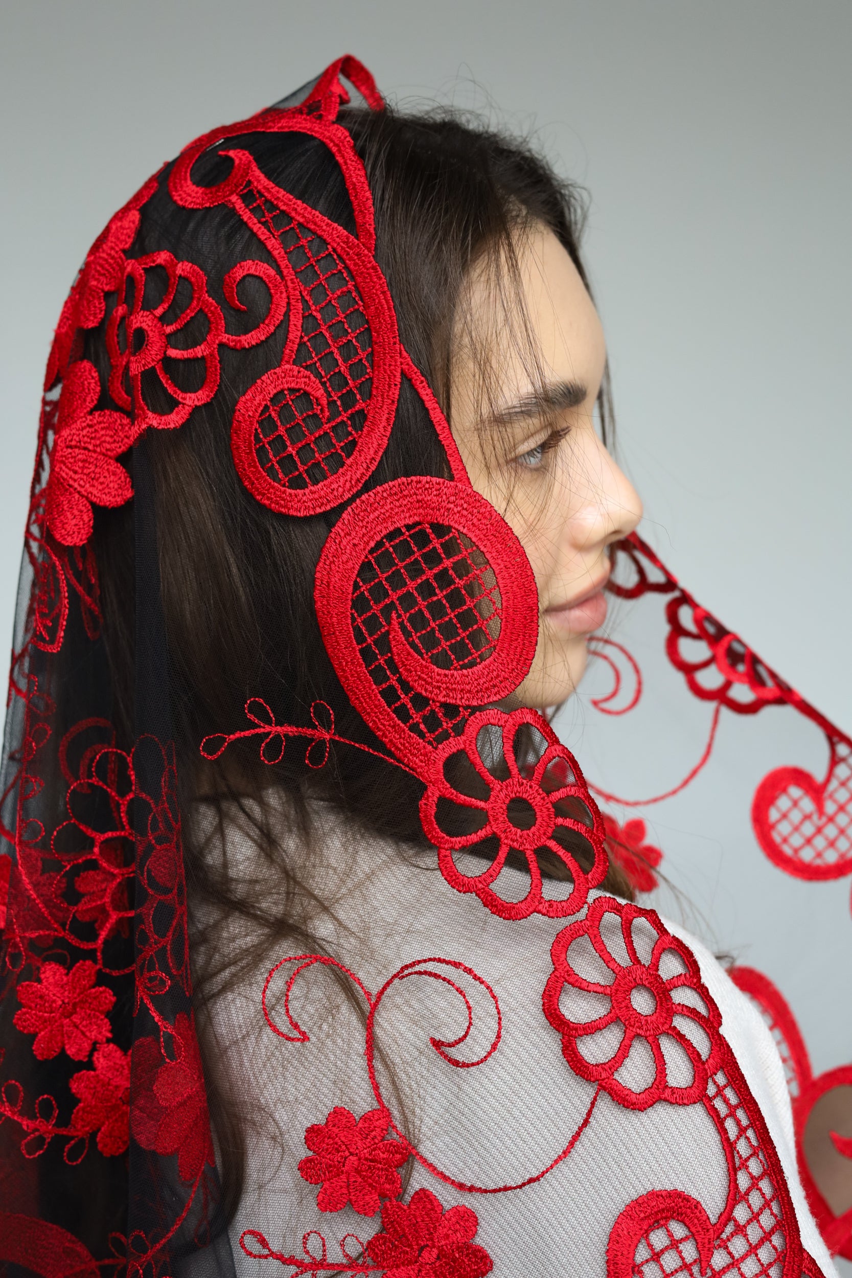LONG FLORAL VEIL - MariaVeils