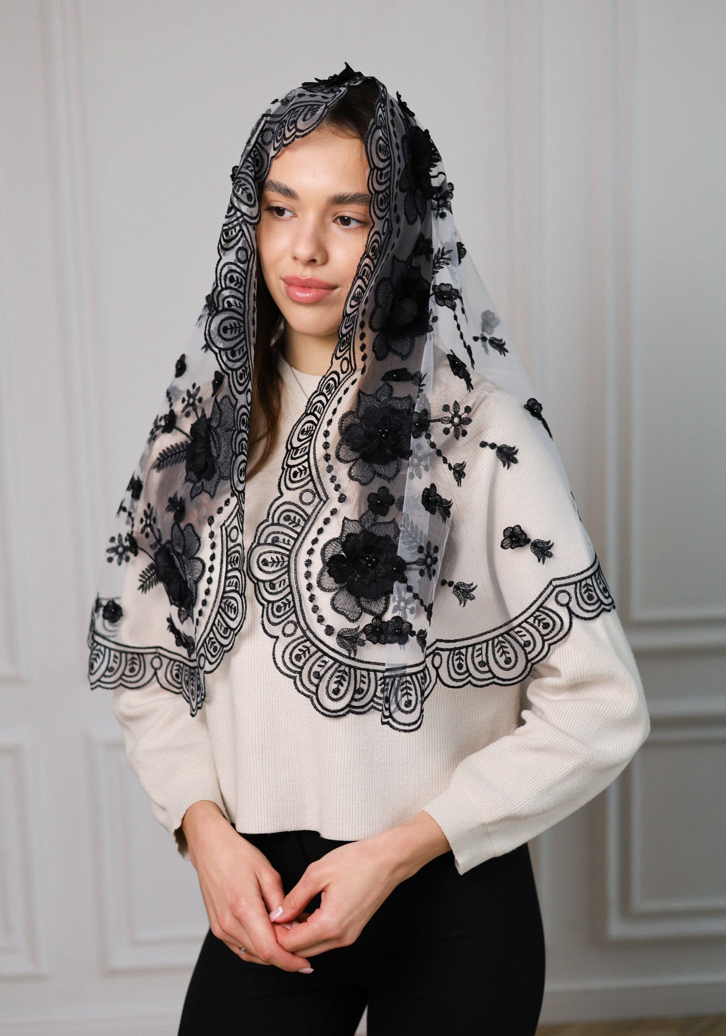 NEW BLACK 3D FLORAL VEIL - MariaVeils
