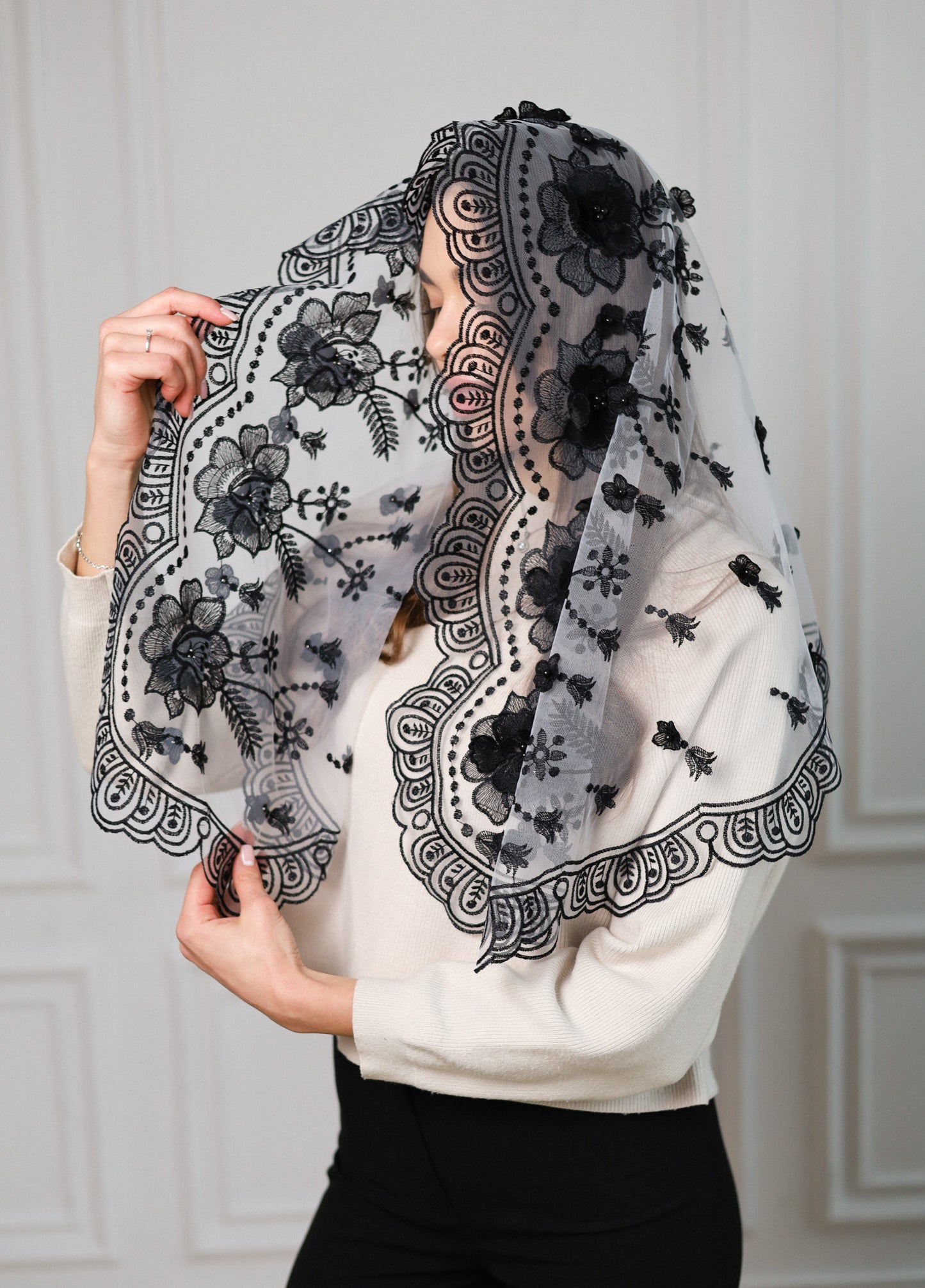 NEW BLACK 3D FLORAL VEIL - MariaVeils