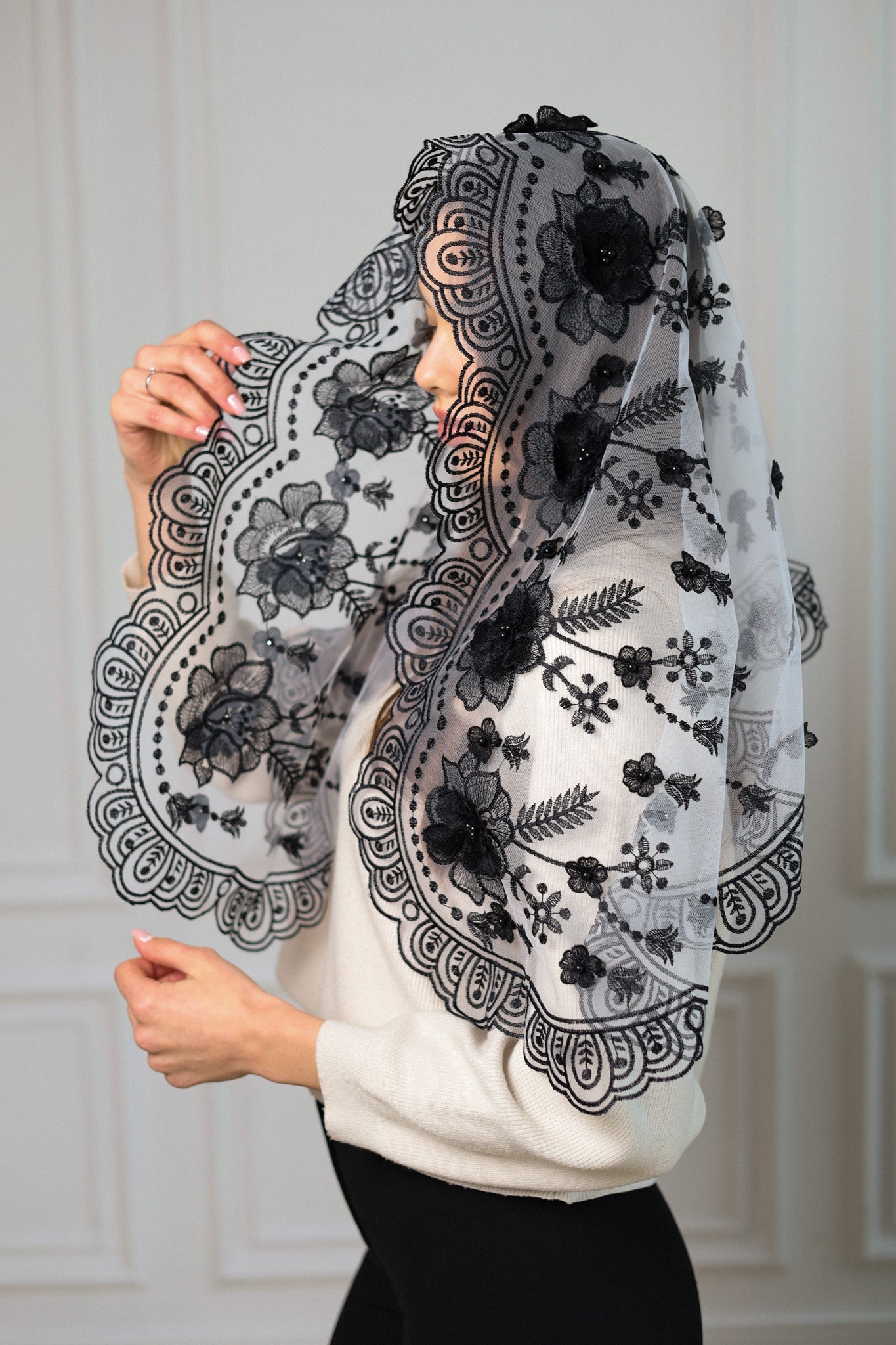 NEW BLACK 3D FLORAL VEIL - MariaVeils