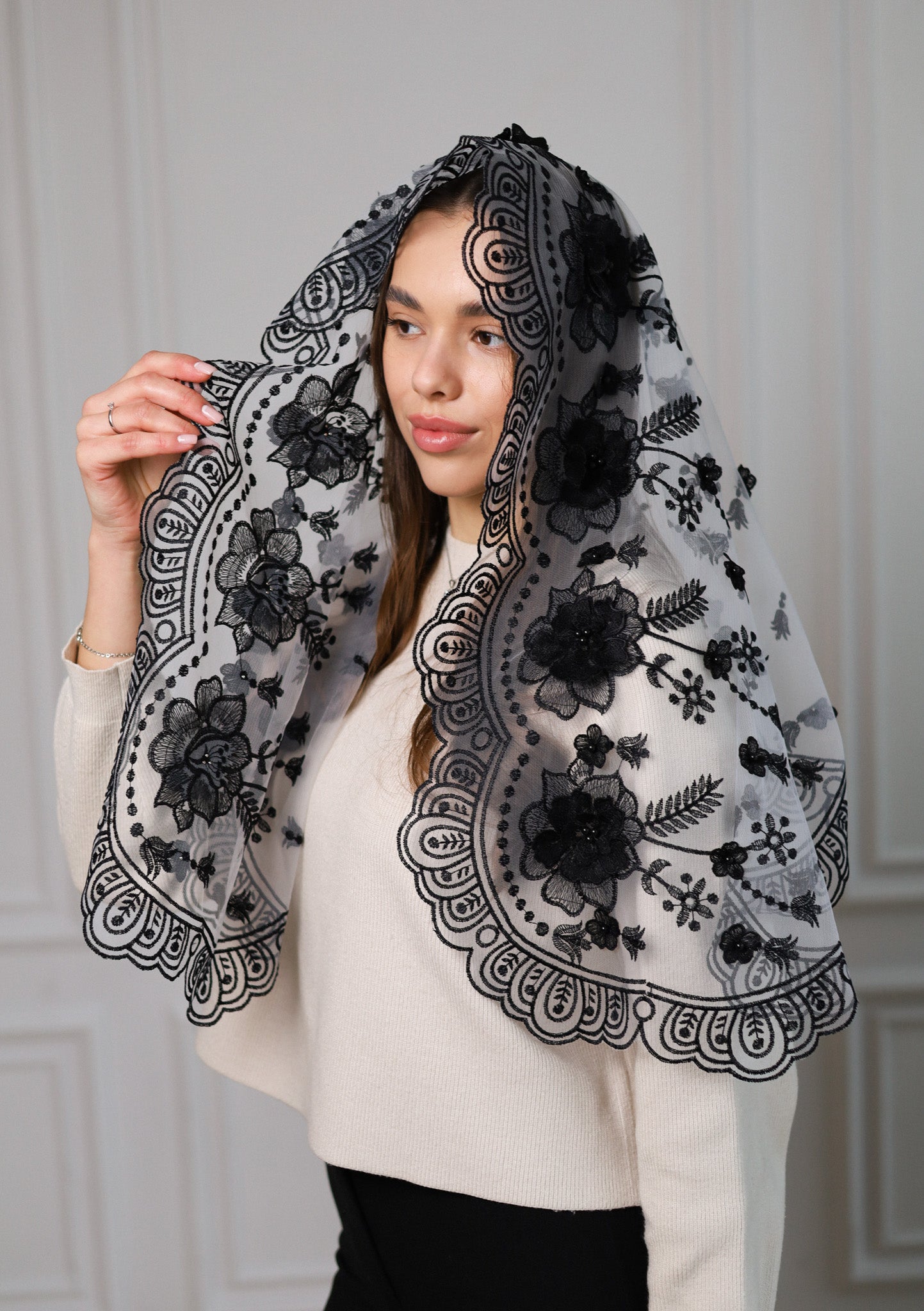 NEW BLACK 3D FLORAL VEIL - MariaVeils