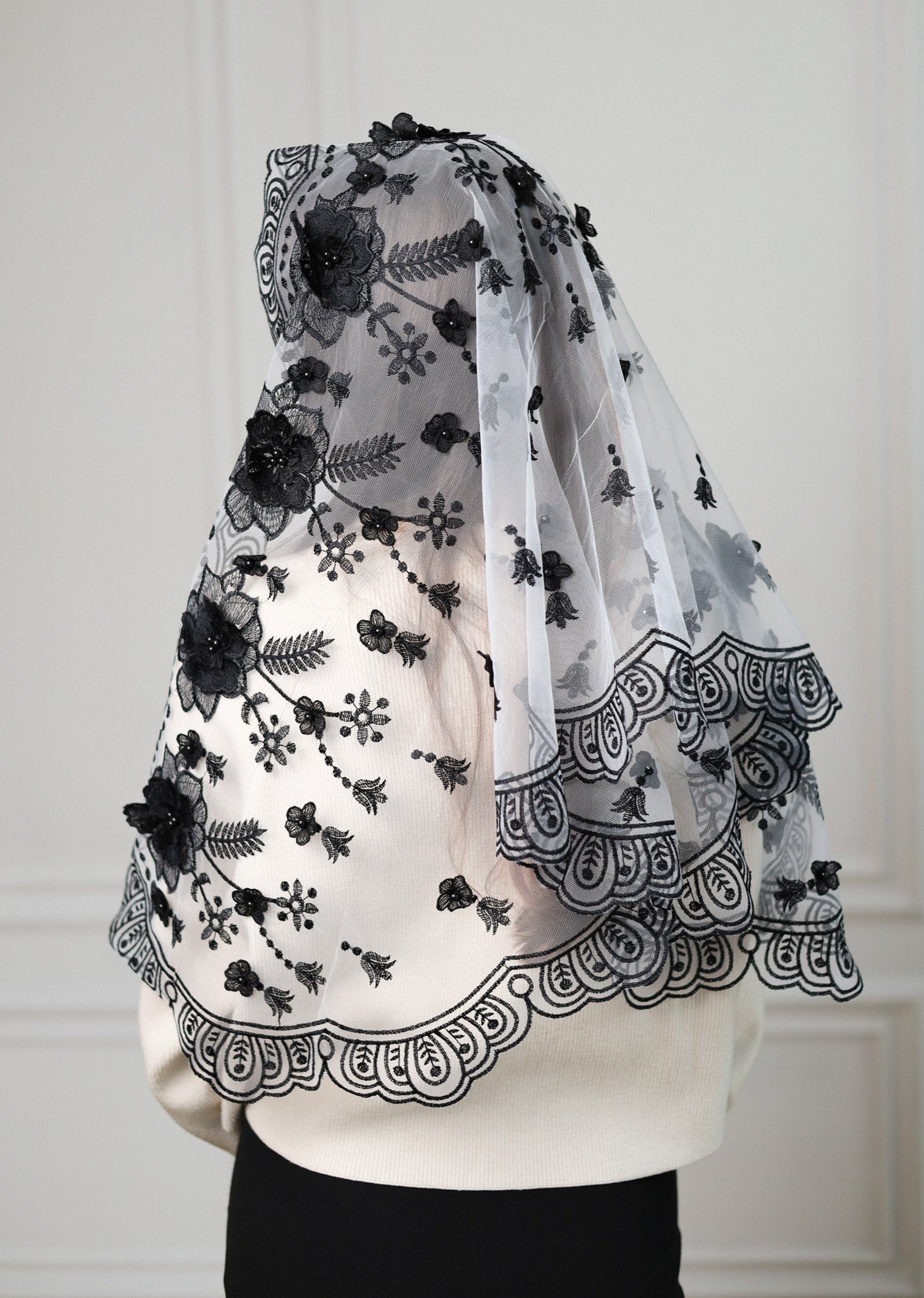 NEW BLACK 3D FLORAL VEIL - MariaVeils