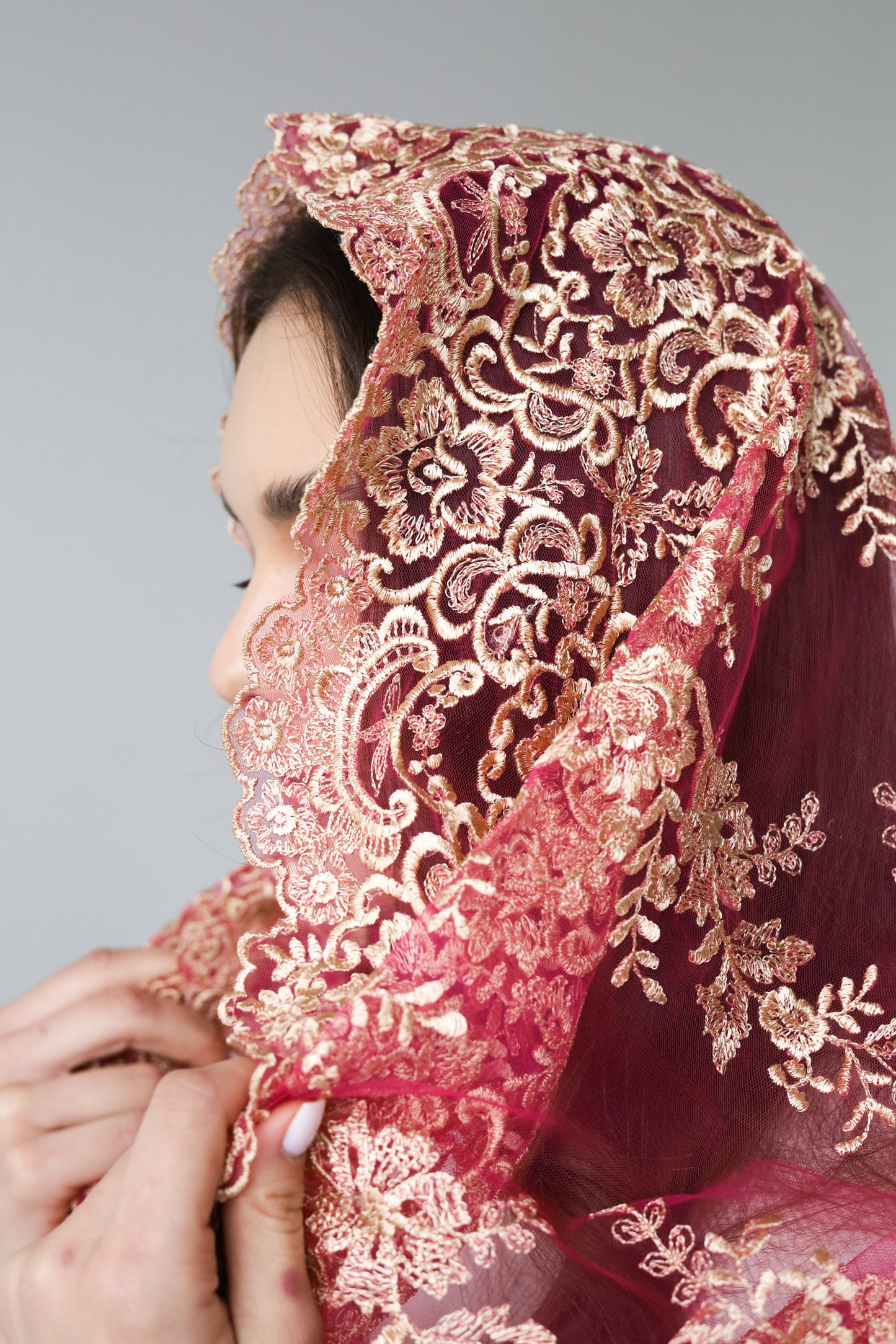 PINK & GOLD MANTILLA - MariaVeils