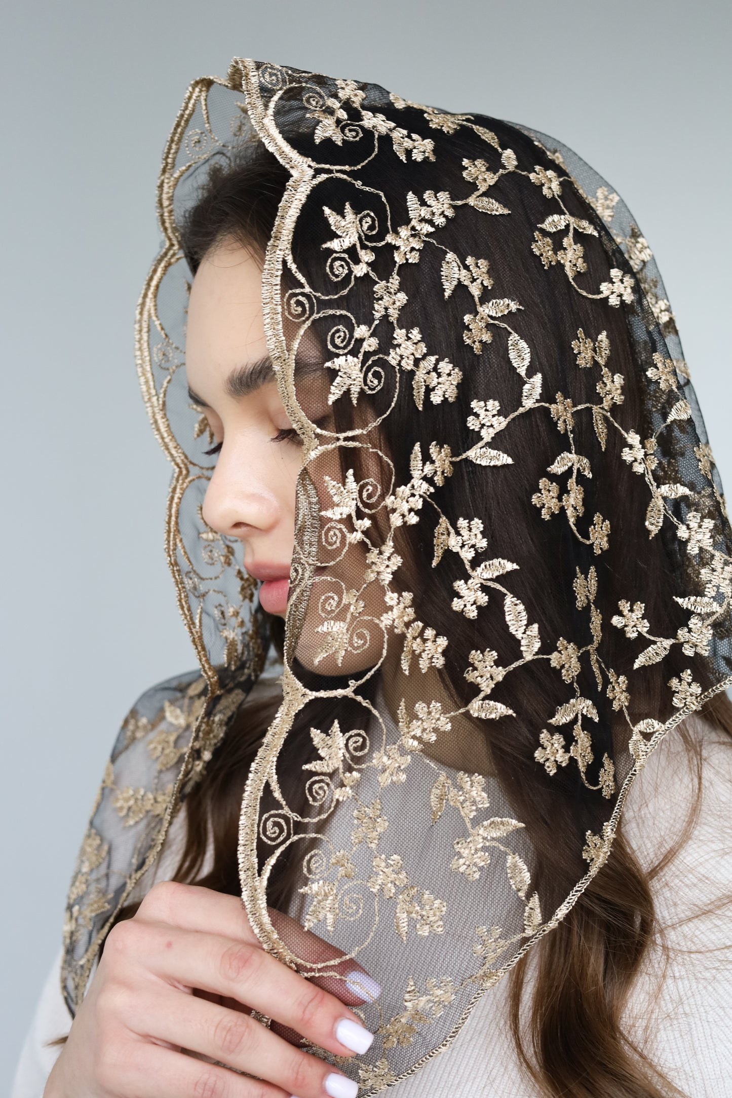 GOLD TRIANGLE VEIL - MariaVeils