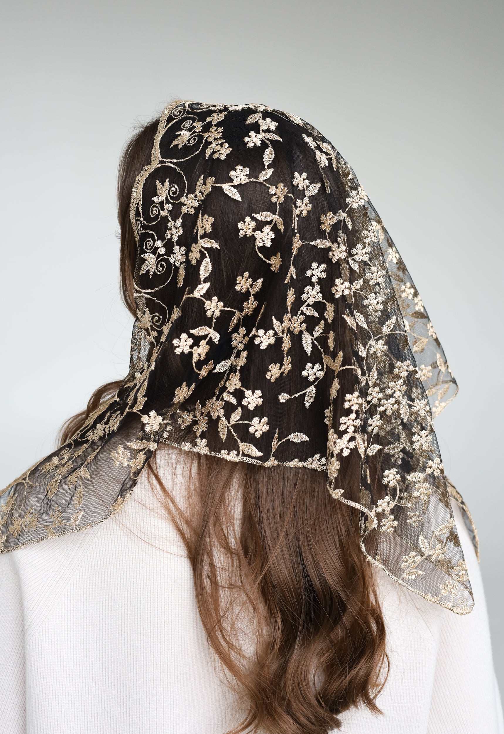 GOLD TRIANGLE VEIL - MariaVeils