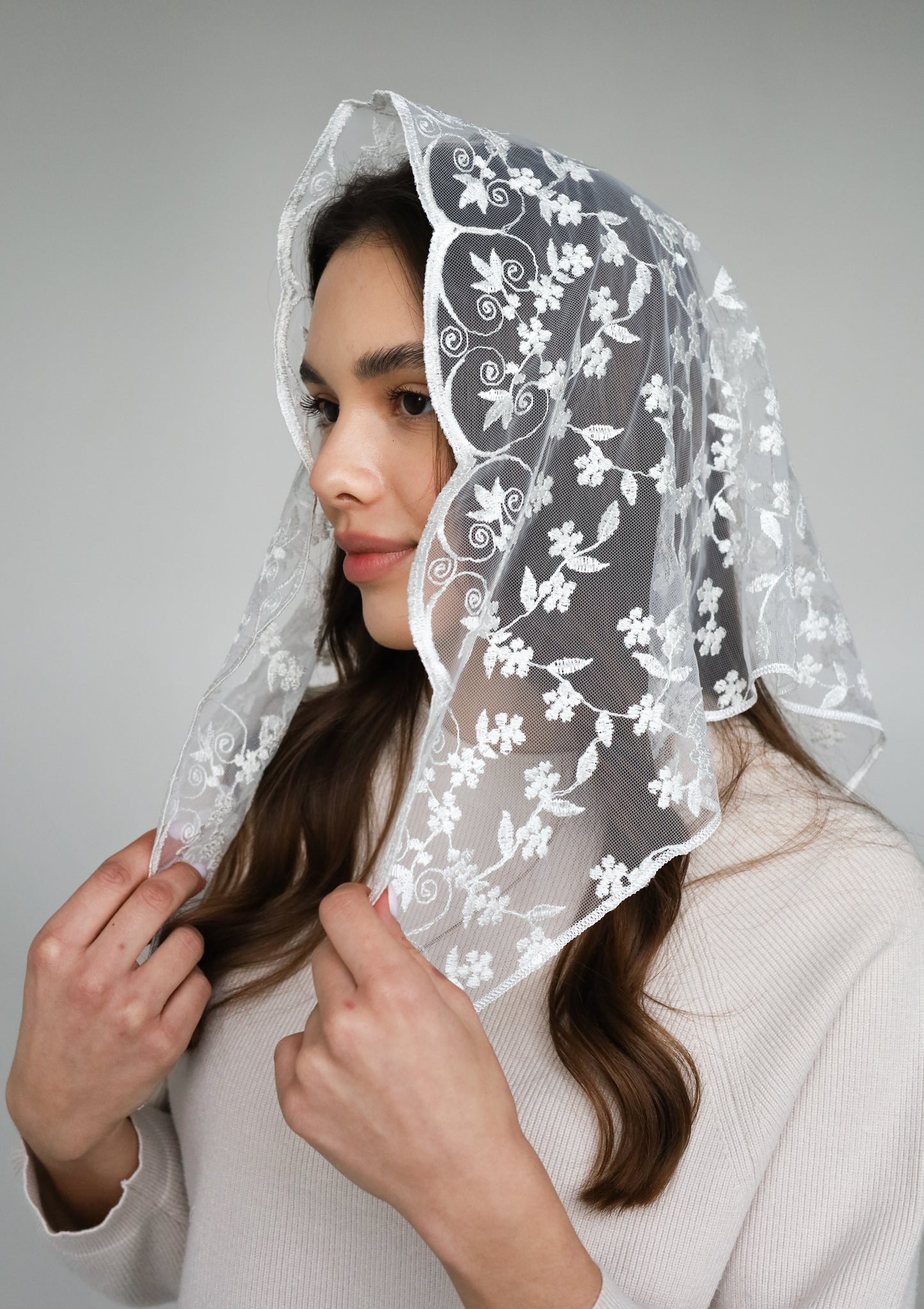IVORY SHORT VEIL