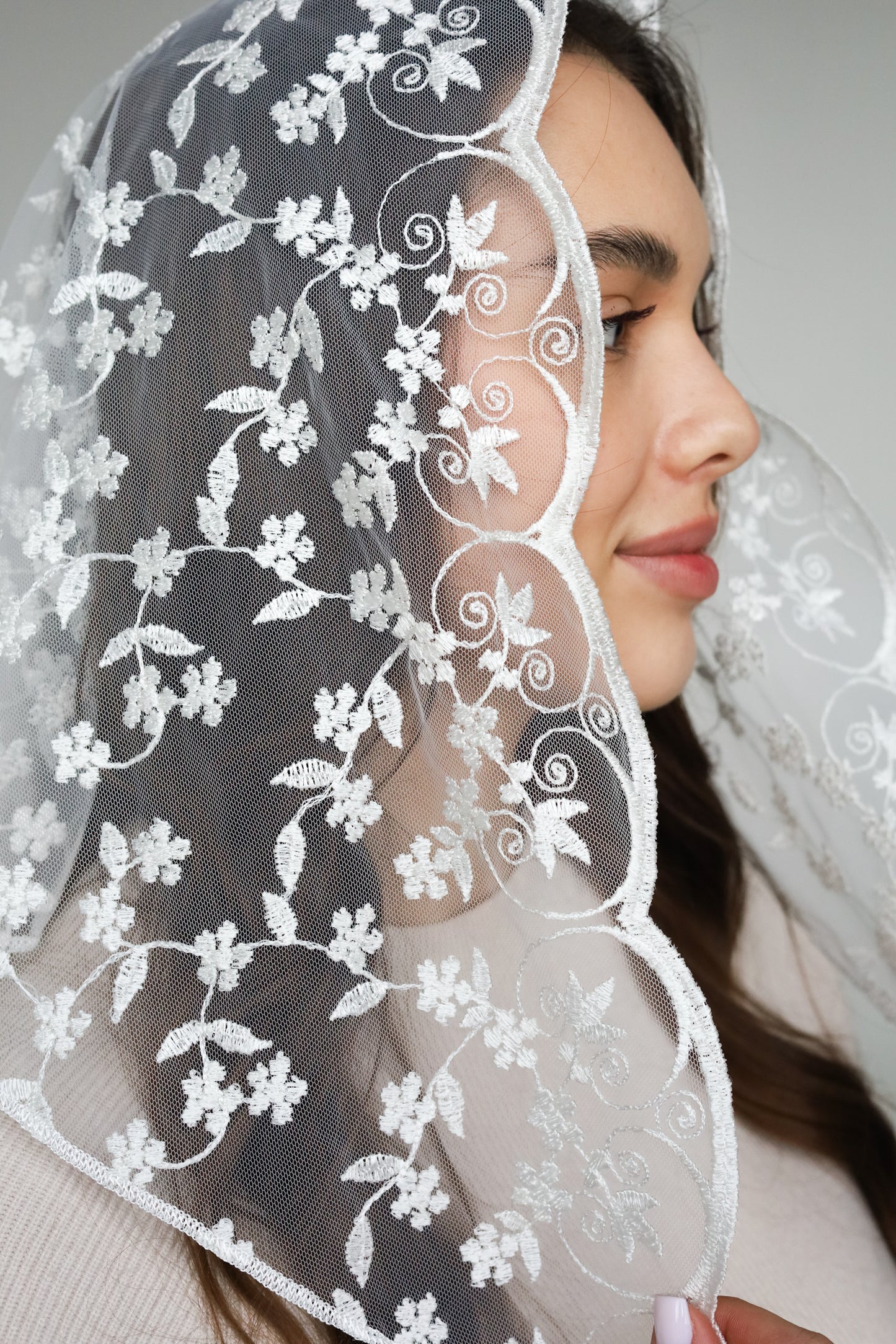 IVORY SHORT VEIL