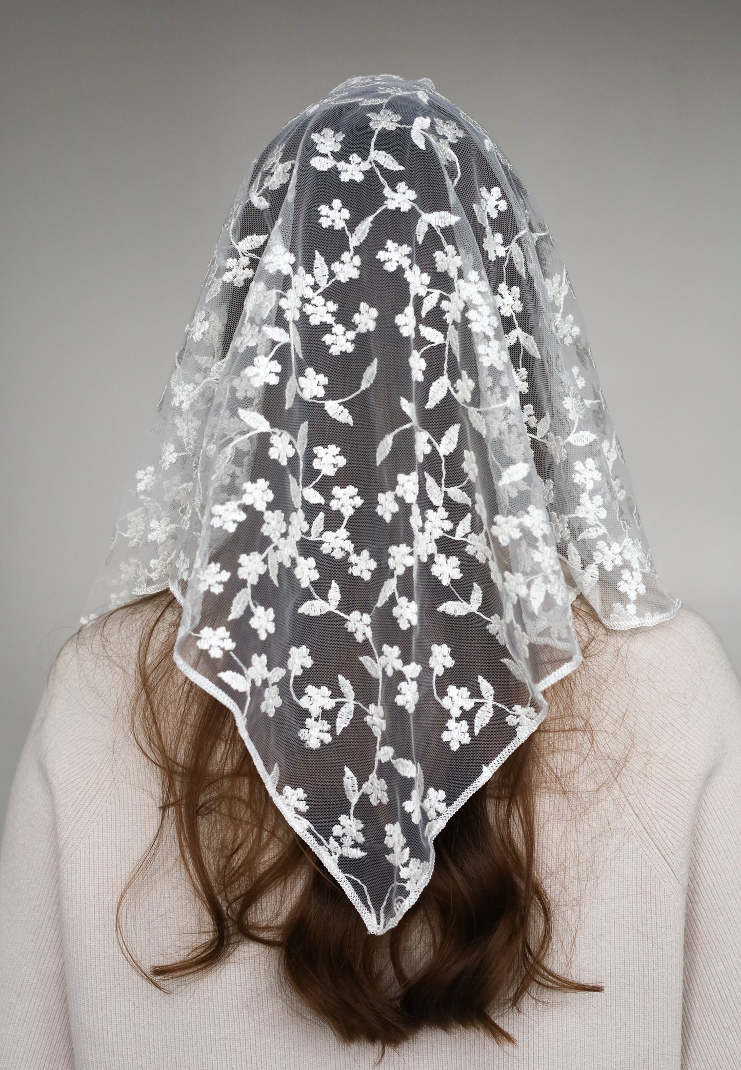 IVORY SHORT VEIL