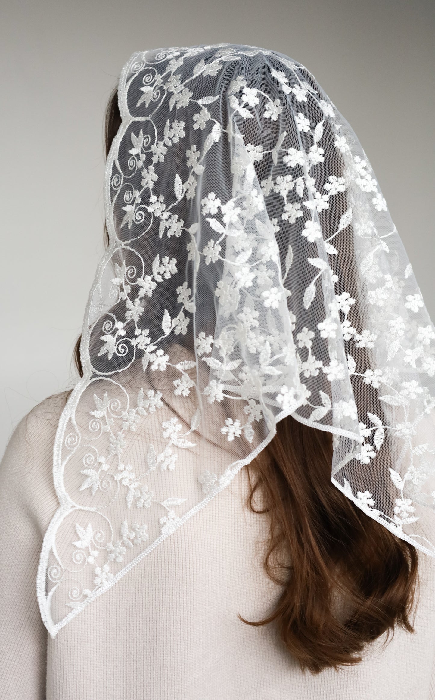 IVORY SHORT VEIL