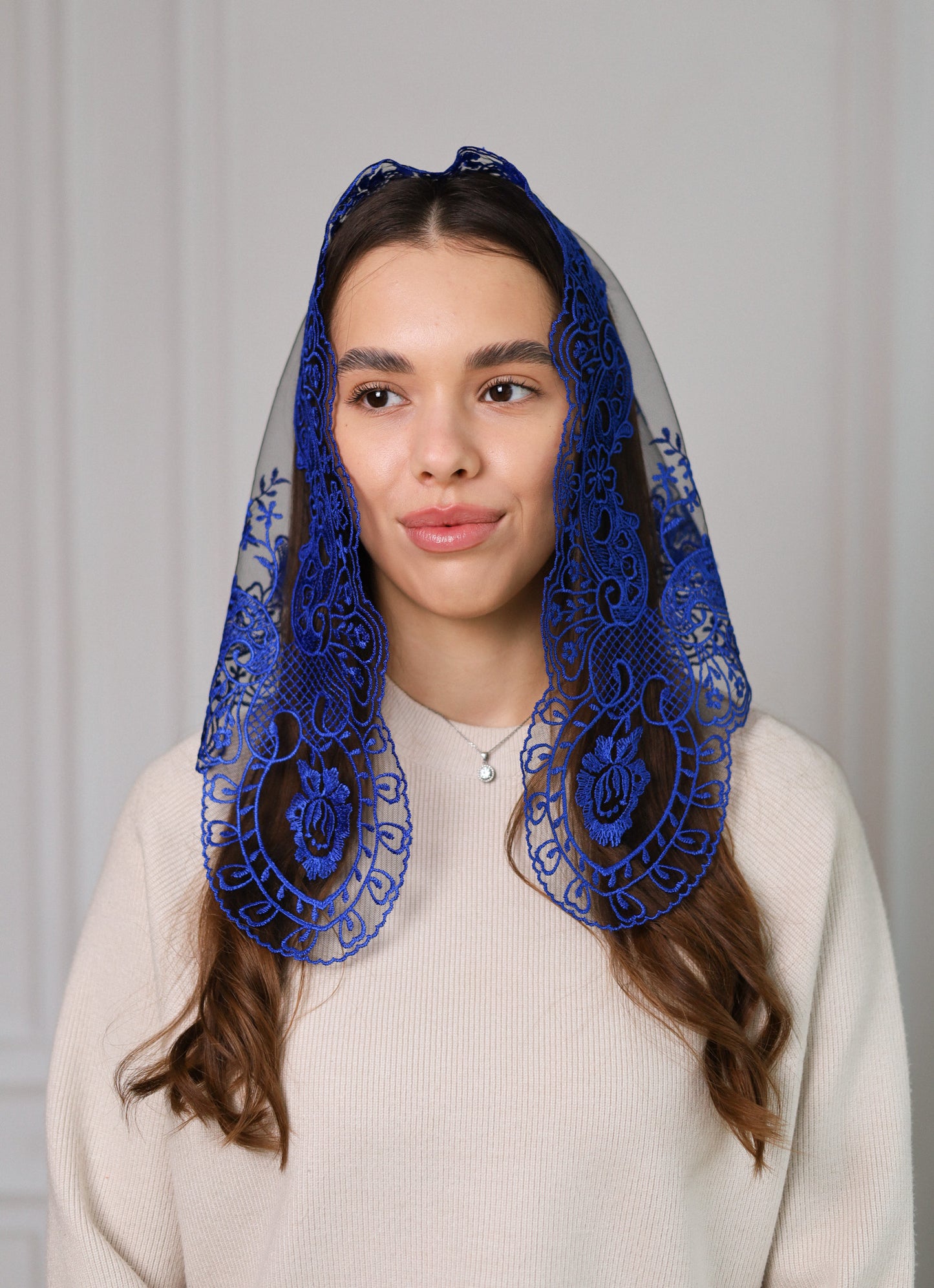 SHORT TRIANGLE VEIL - MariaVeils