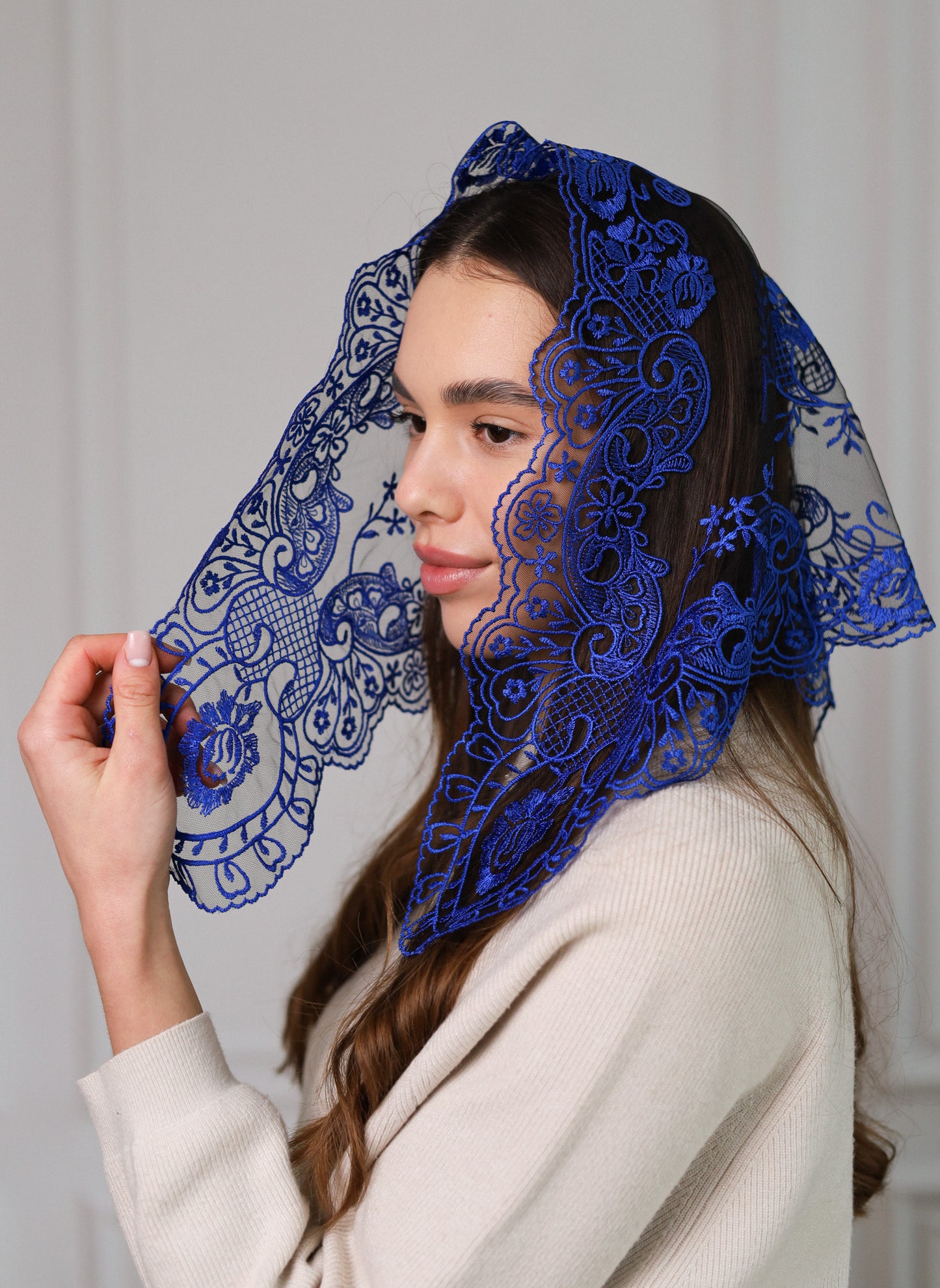 SHORT TRIANGLE VEIL - MariaVeils