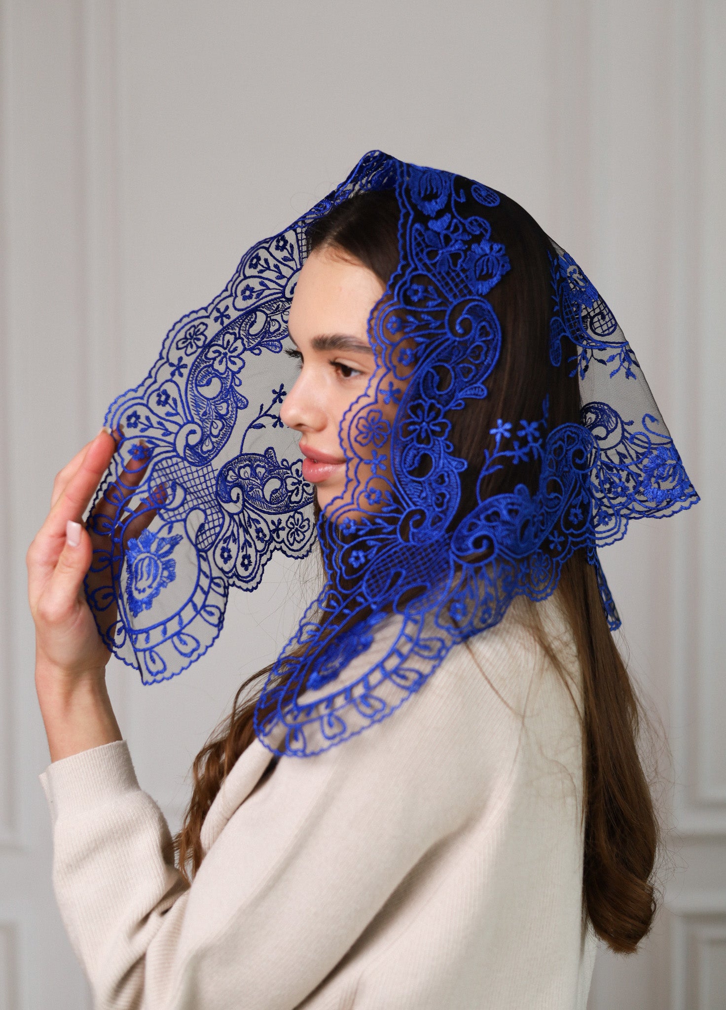 SHORT TRIANGLE VEIL - MariaVeils