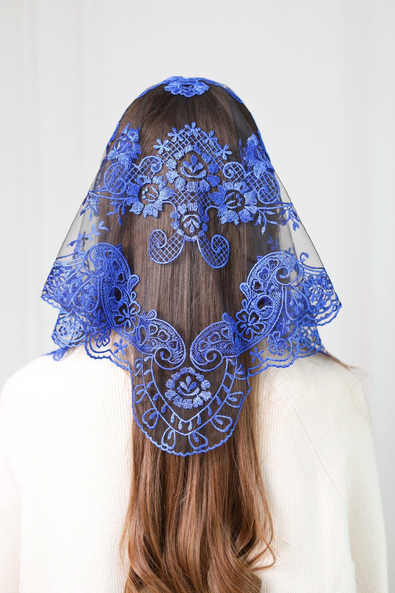 SHORT TRIANGLE VEIL - MariaVeils
