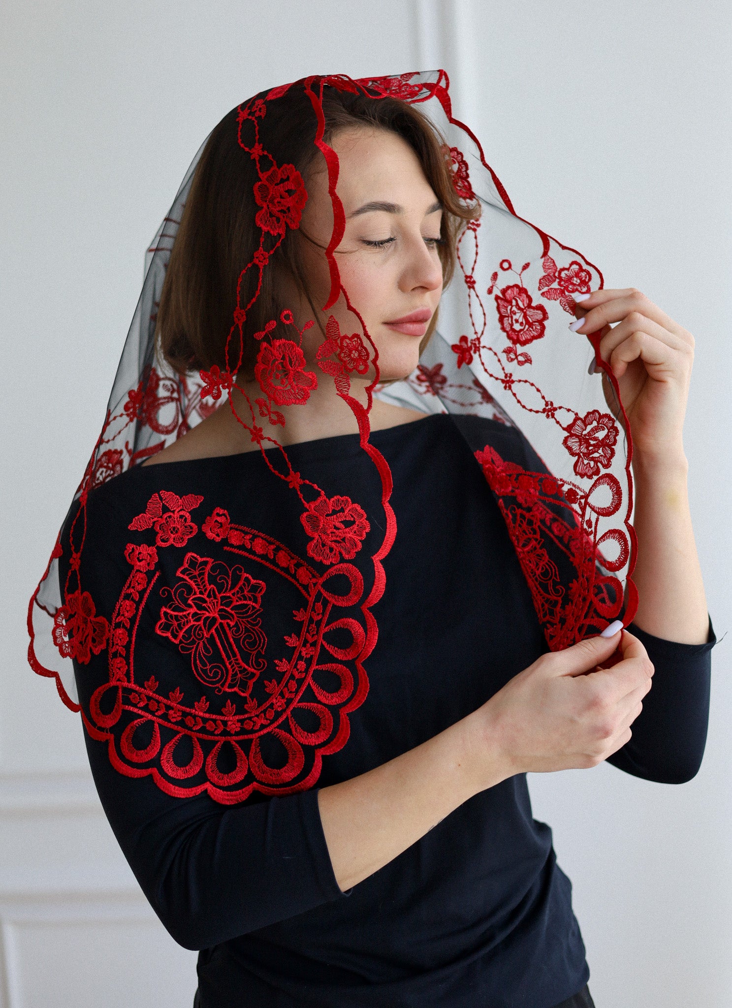 SHORT RED VEIL - MariaVeils
