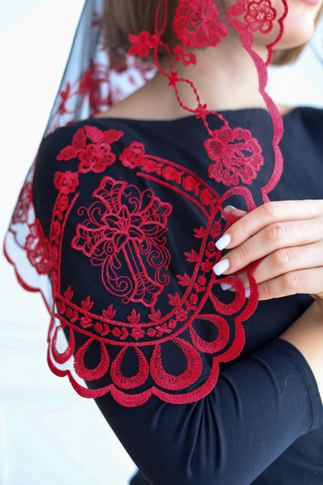 SHORT RED VEIL - MariaVeils