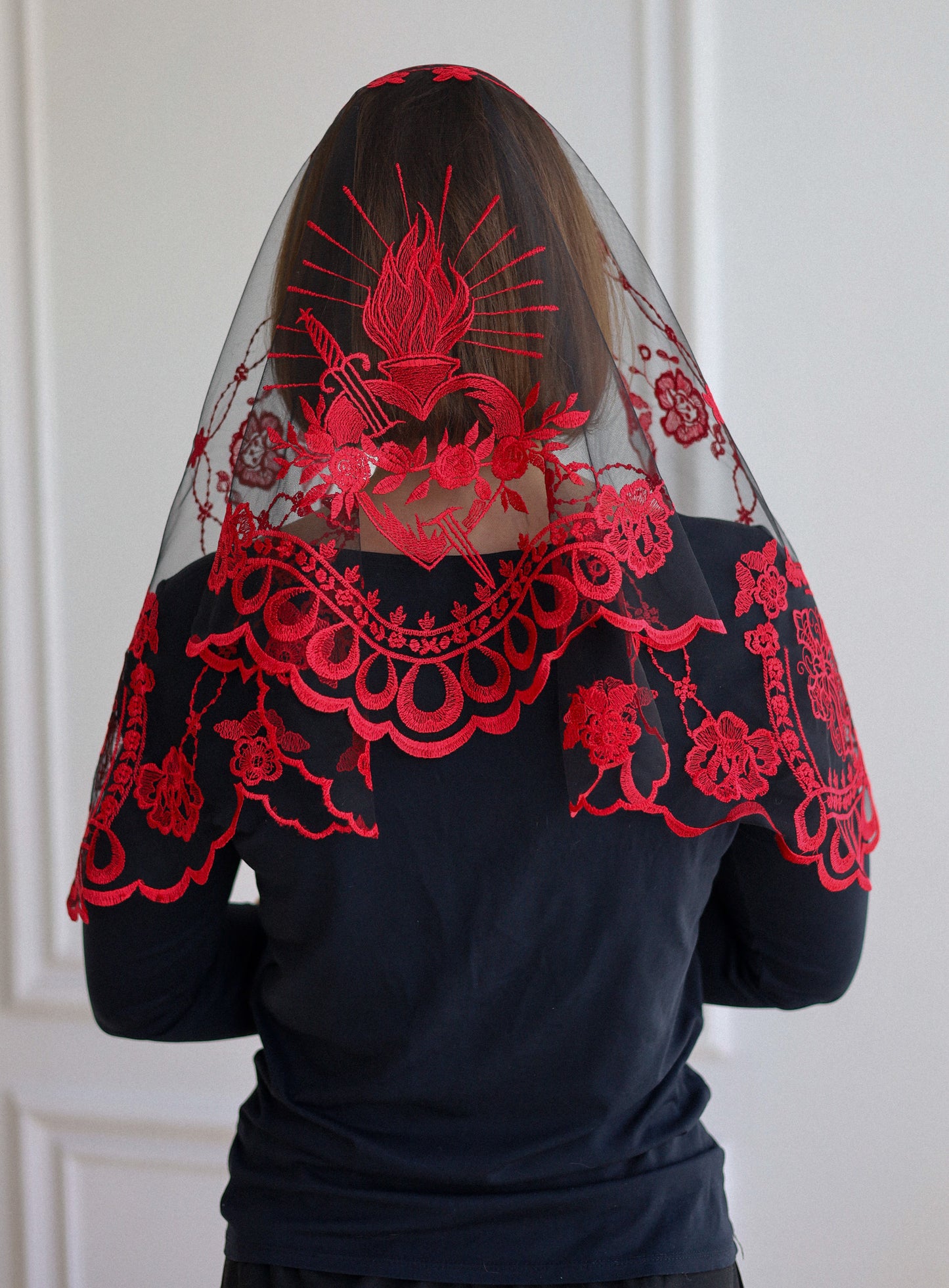 SHORT RED VEIL - MariaVeils