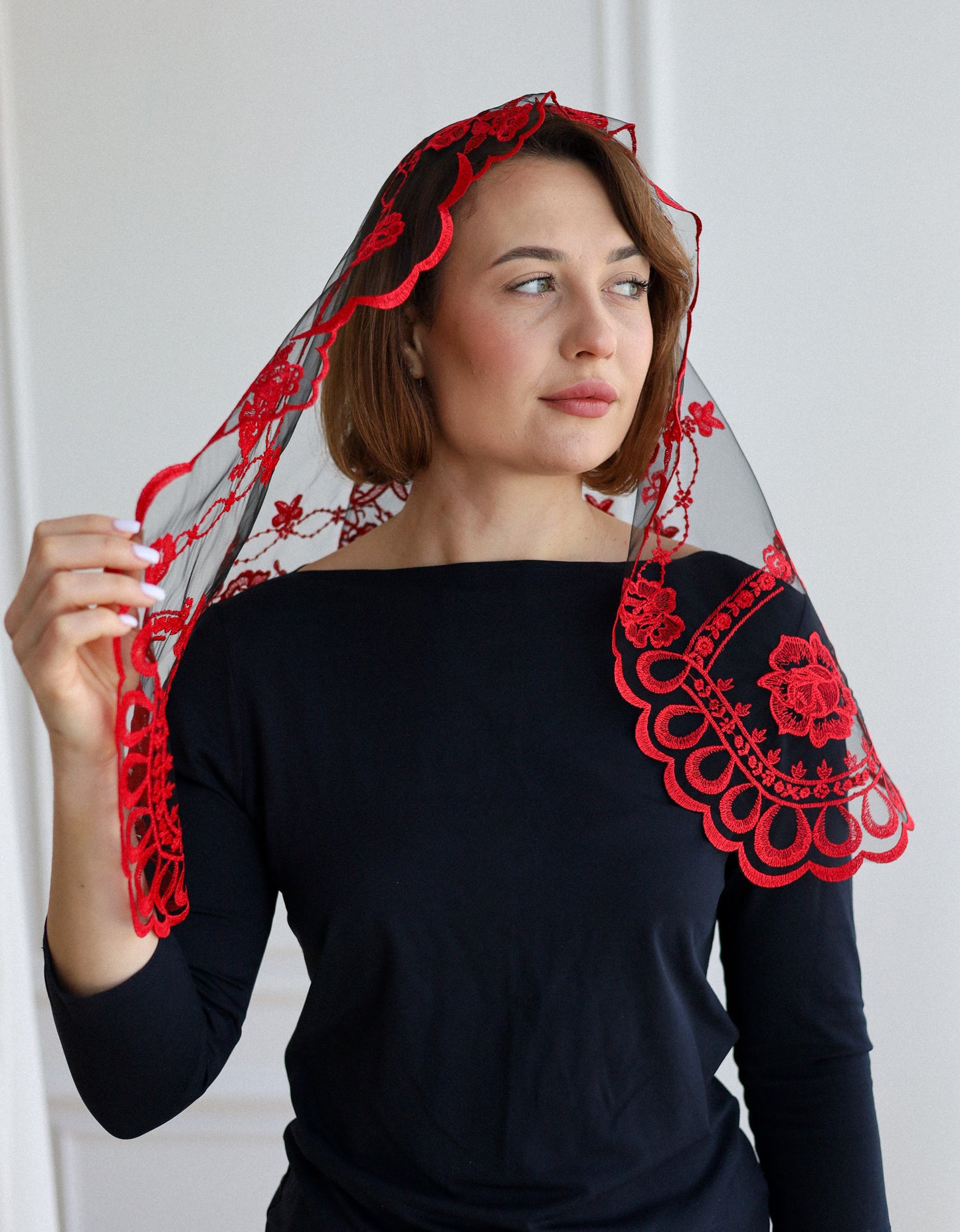 SHORT RED VEIL - MariaVeils