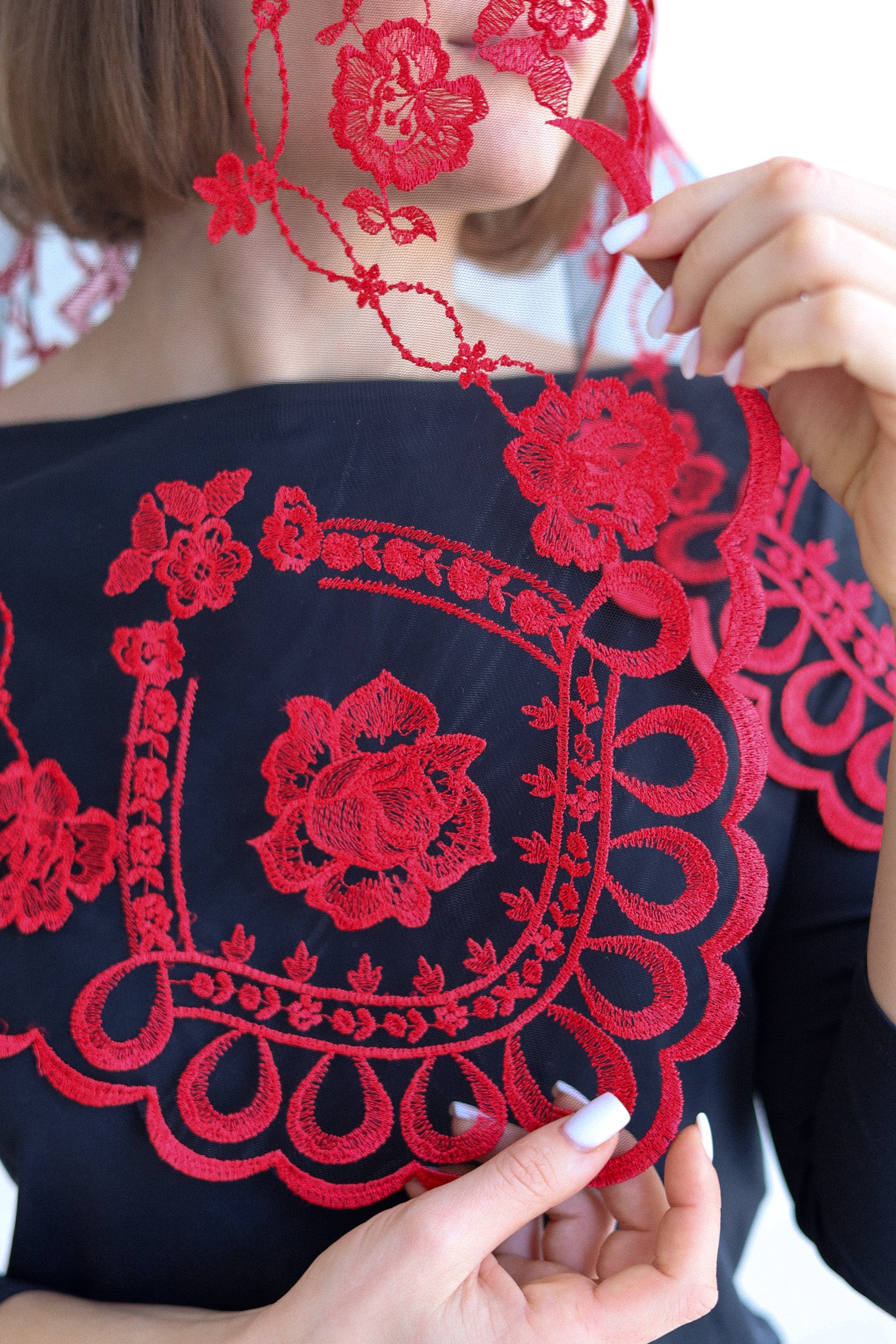 SHORT RED VEIL - MariaVeils