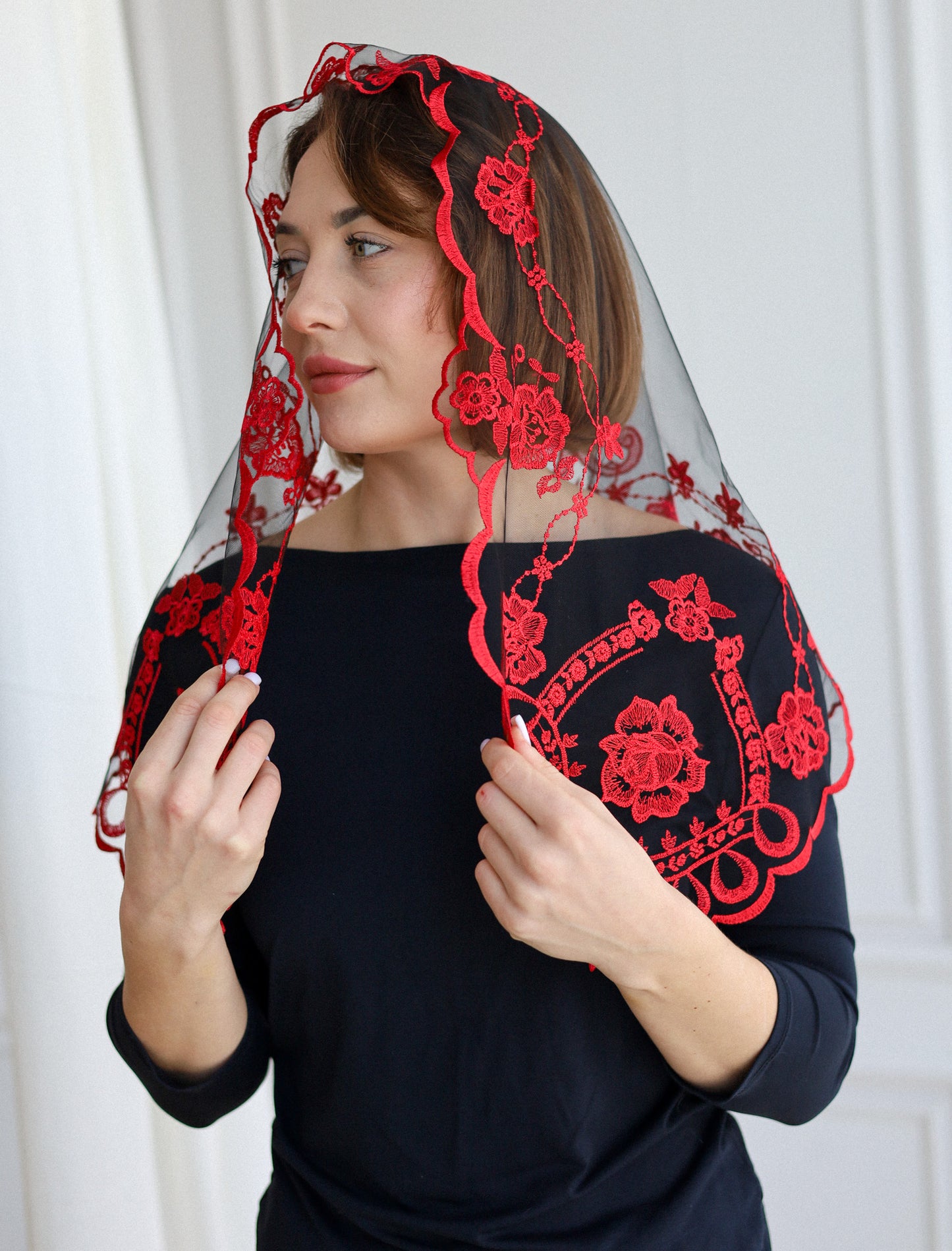 SHORT RED VEIL - MariaVeils