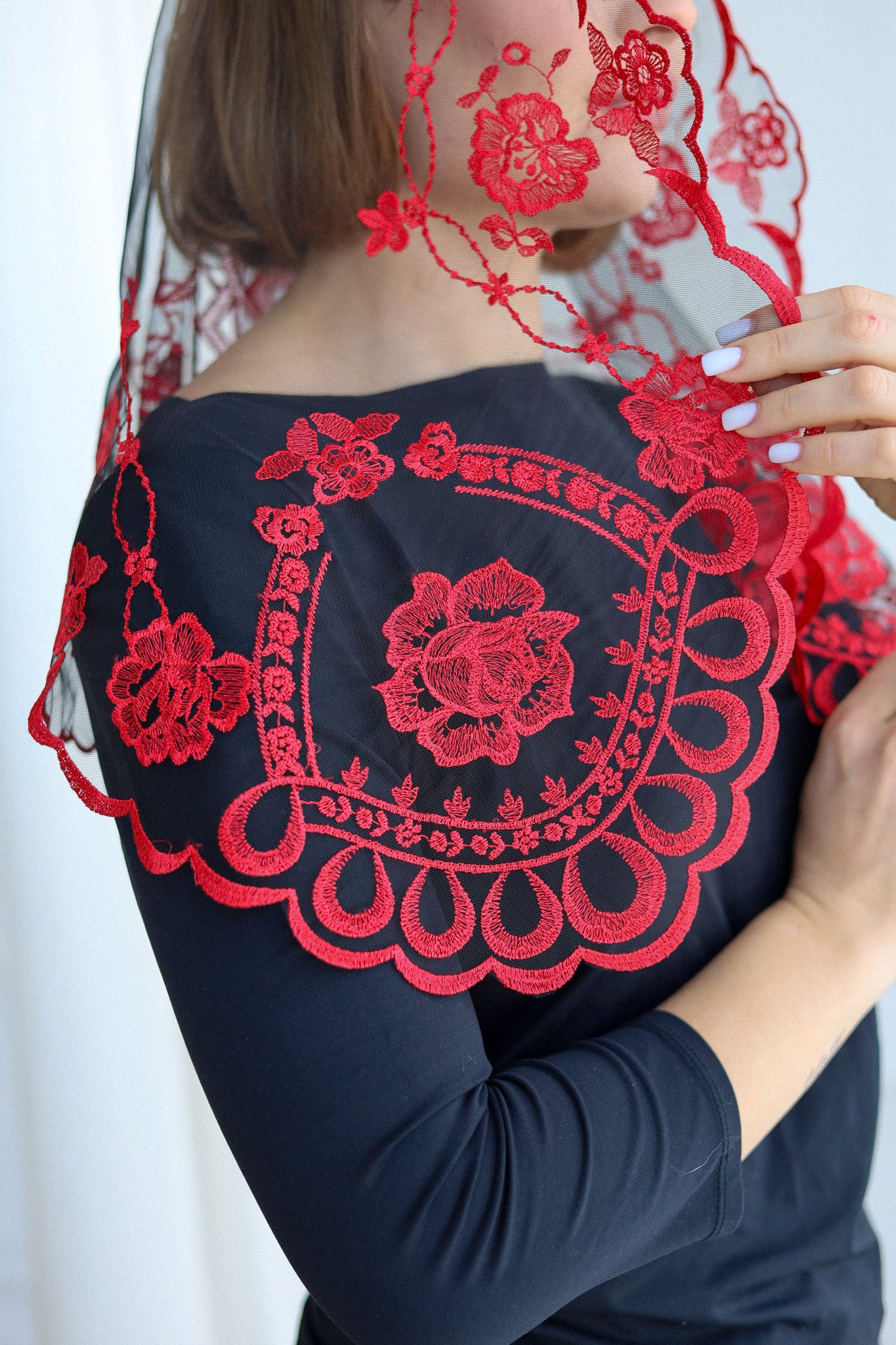 SHORT RED VEIL - MariaVeils