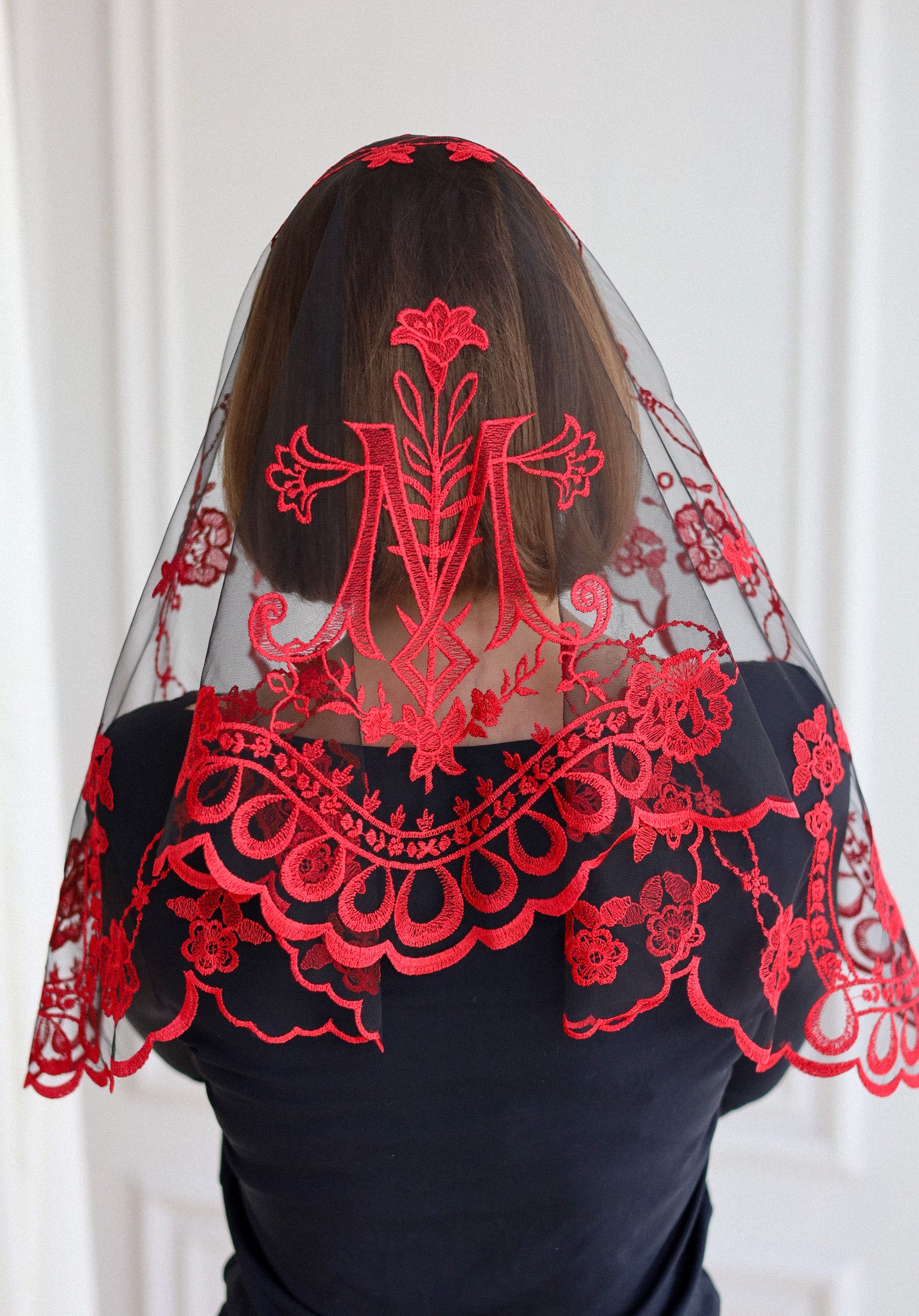 SHORT RED VEIL - MariaVeils