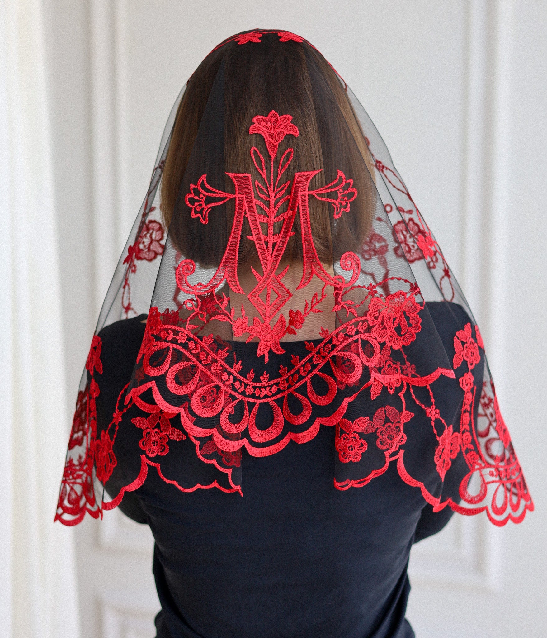 SHORT RED VEIL - MariaVeils