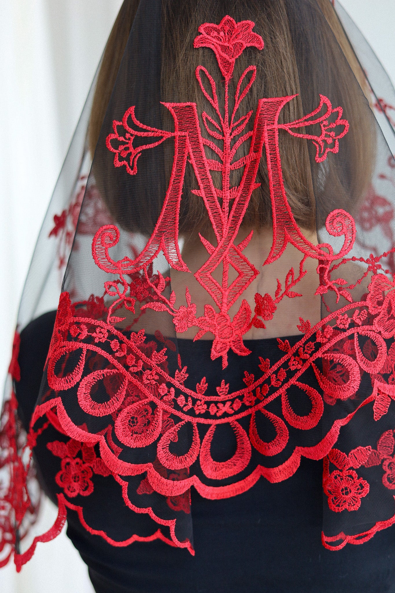 SHORT RED VEIL - MariaVeils