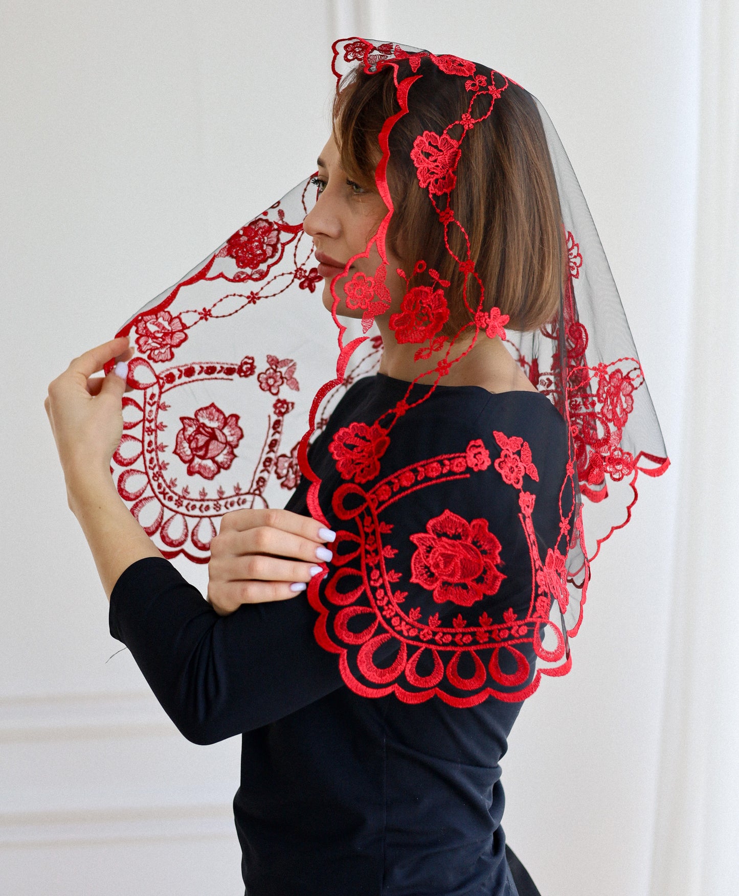 SHORT RED VEIL - MariaVeils