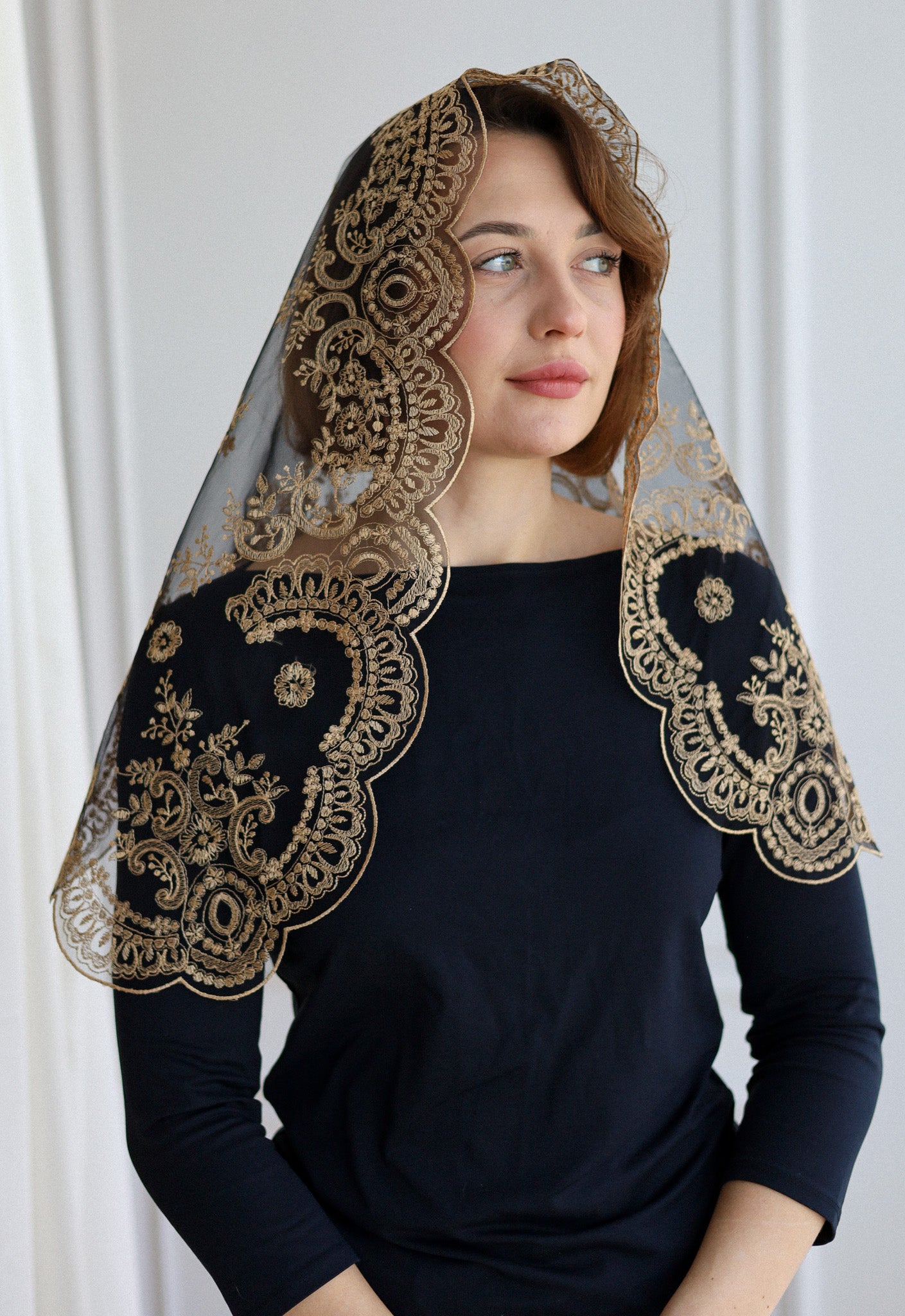 SHORT GOLD VEIL - MariaVeils