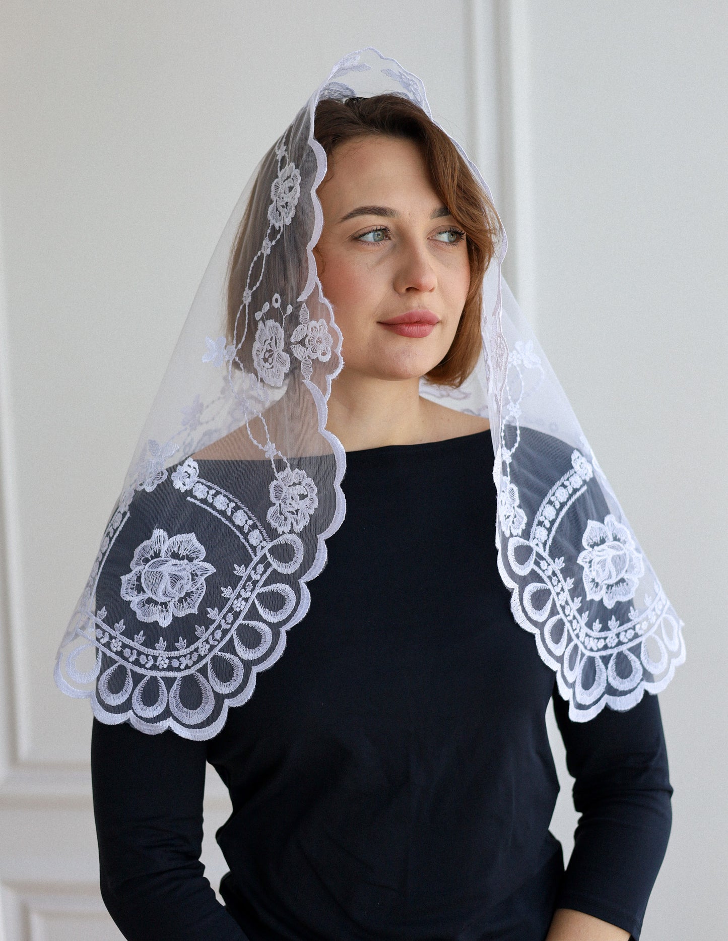 SHORT WHITE VEIL - MariaVeils