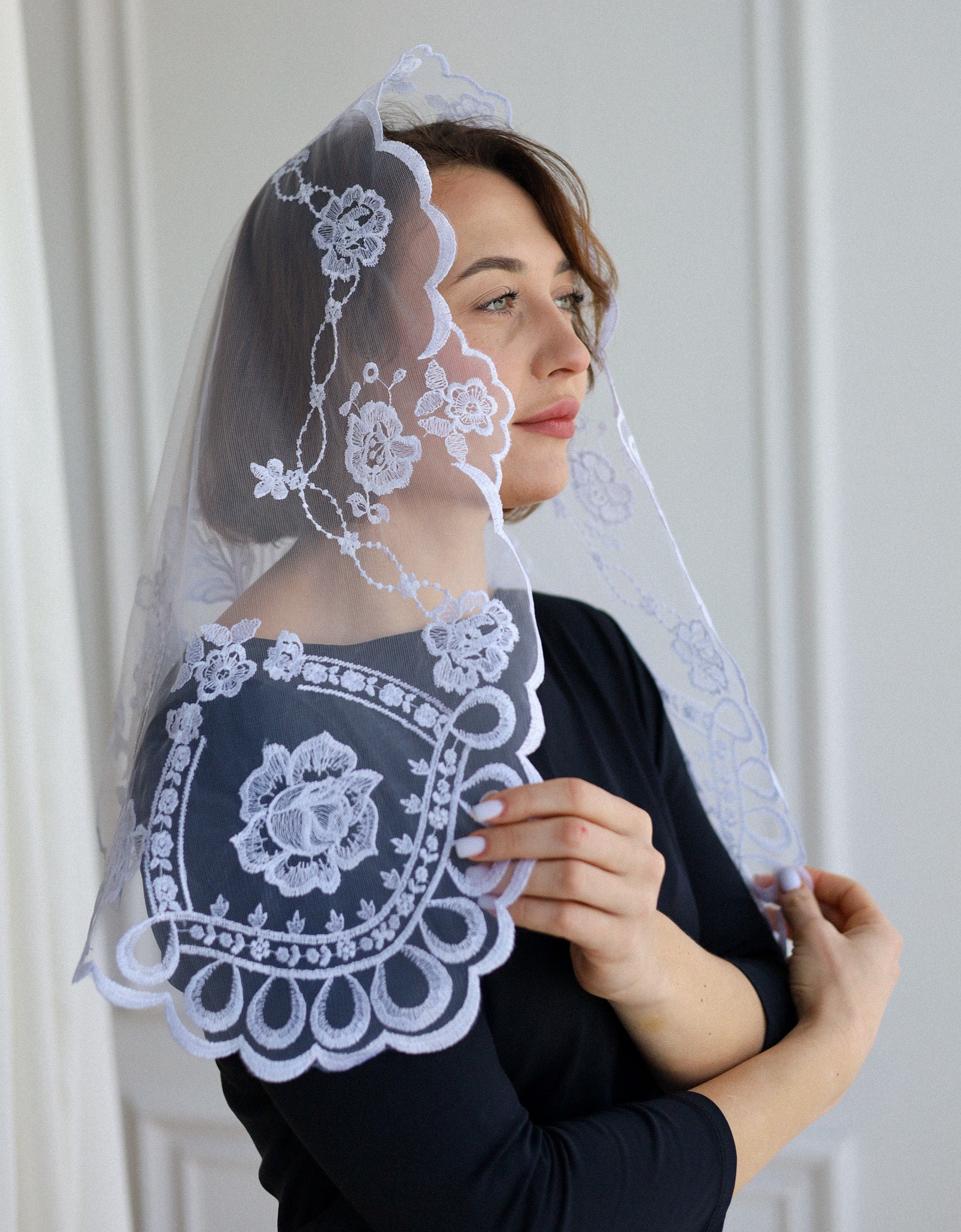 SHORT WHITE VEIL - MariaVeils