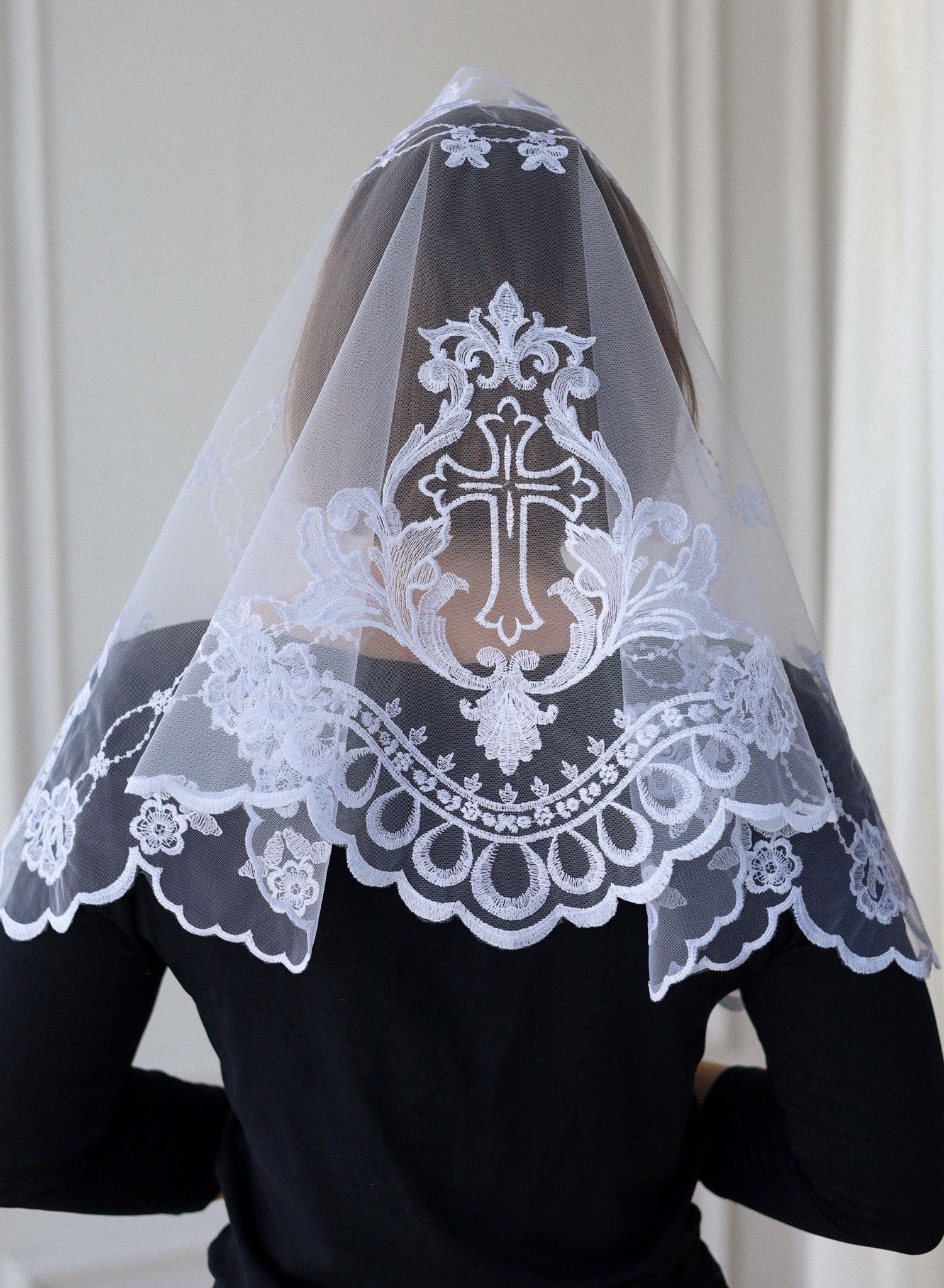 SHORT WHITE VEIL - MariaVeils