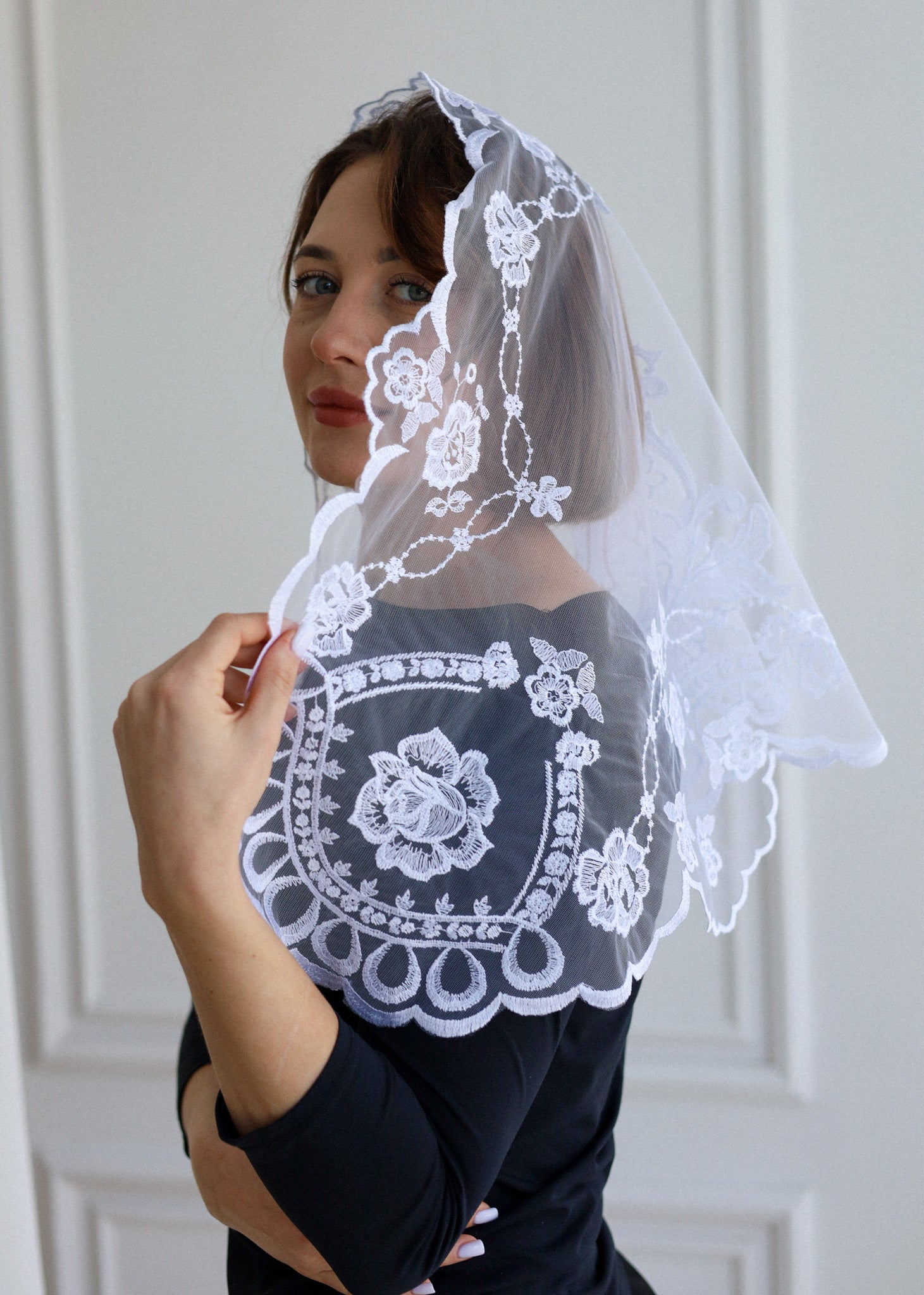 SHORT WHITE VEIL - MariaVeils