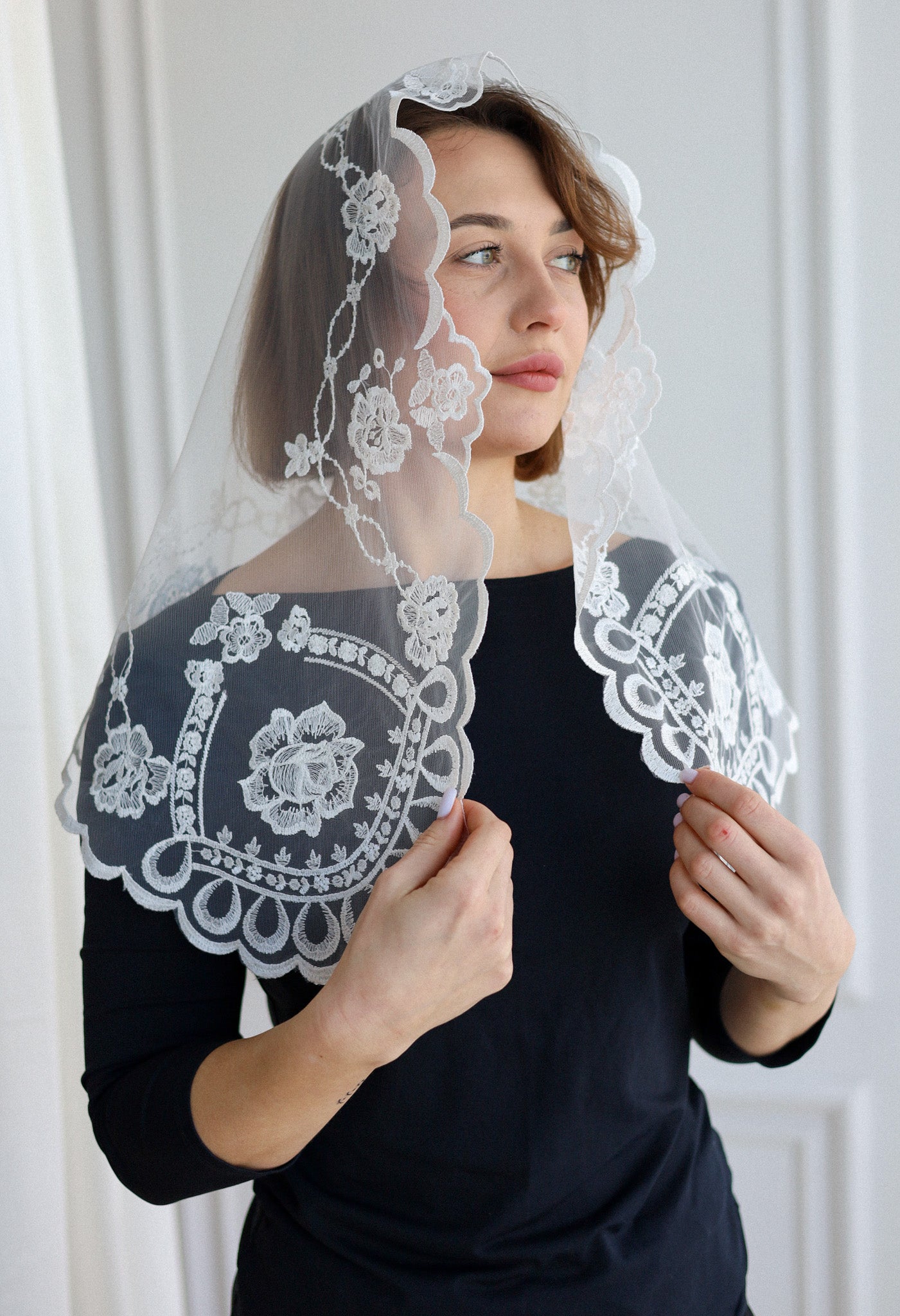 SHORT WHITE VEIL - MariaVeils