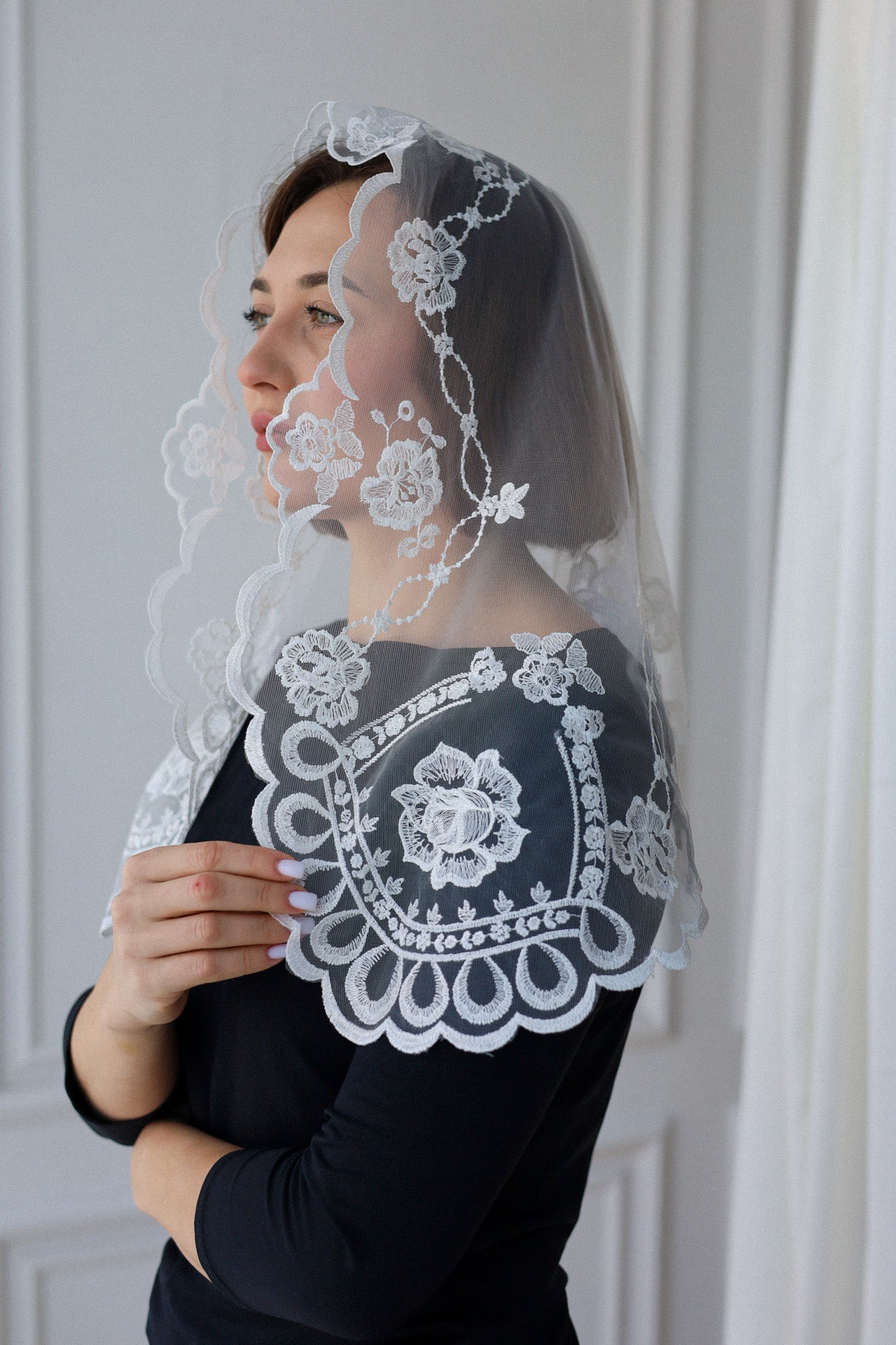 SHORT WHITE VEIL - MariaVeils