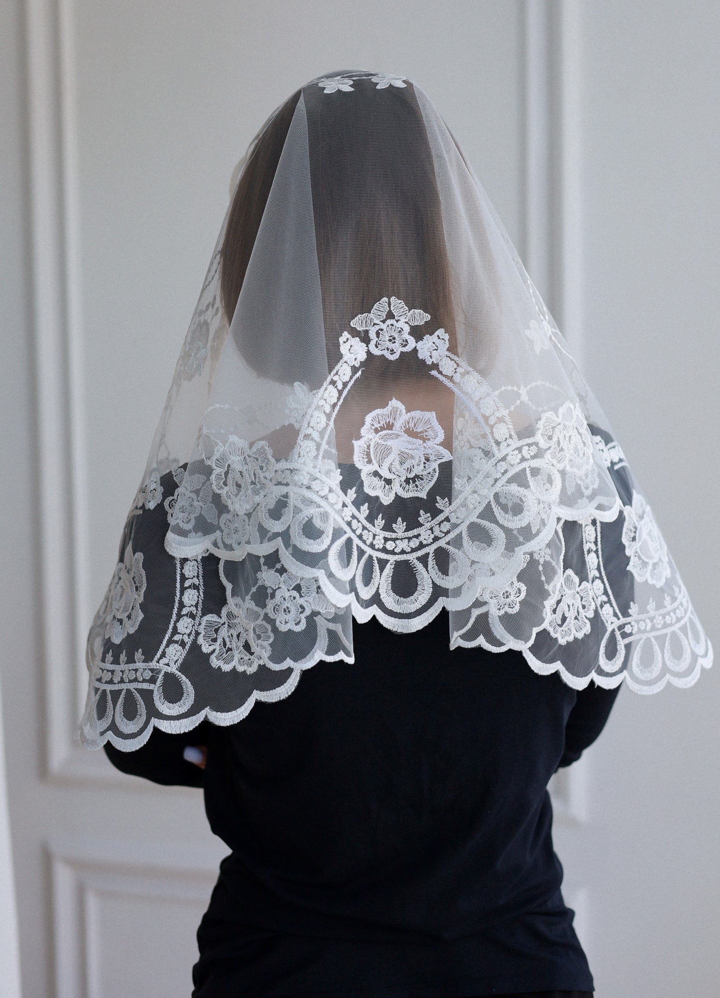SHORT WHITE VEIL - MariaVeils
