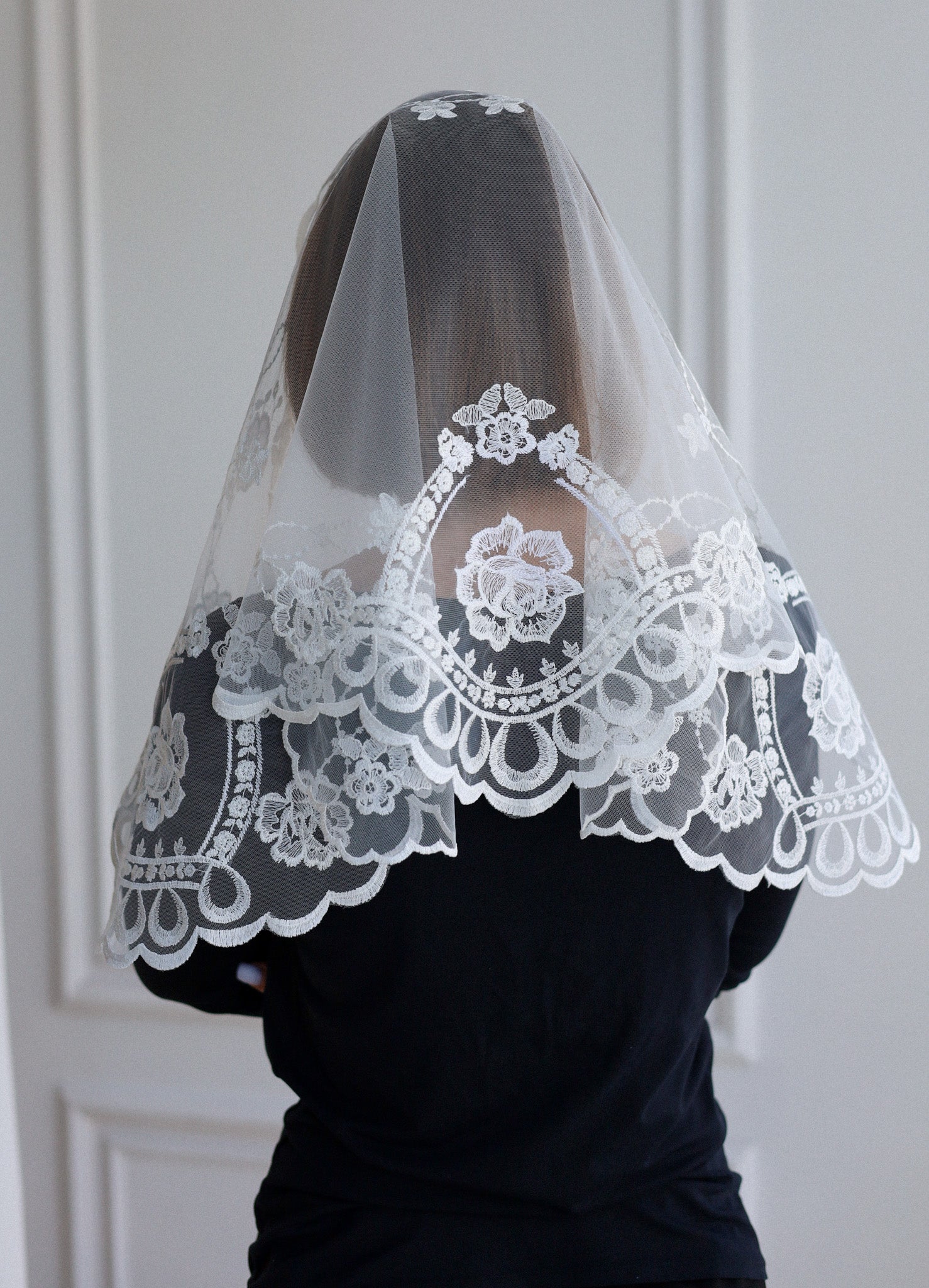 SHORT WHITE VEIL - MariaVeils